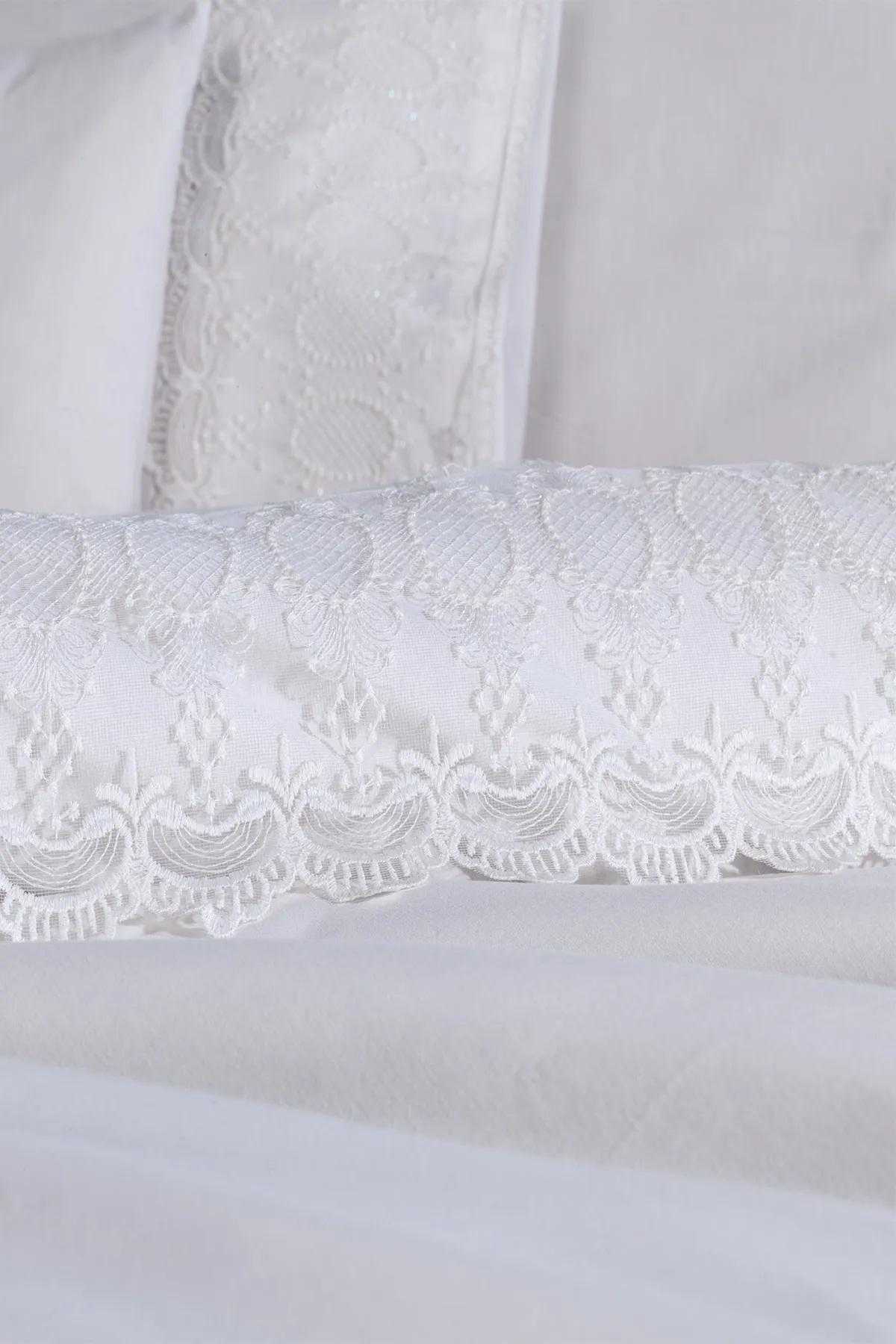 Çeyiz Diyarı  Bettbezug-Set Simona Dowry aus französischer Spitze, Creme