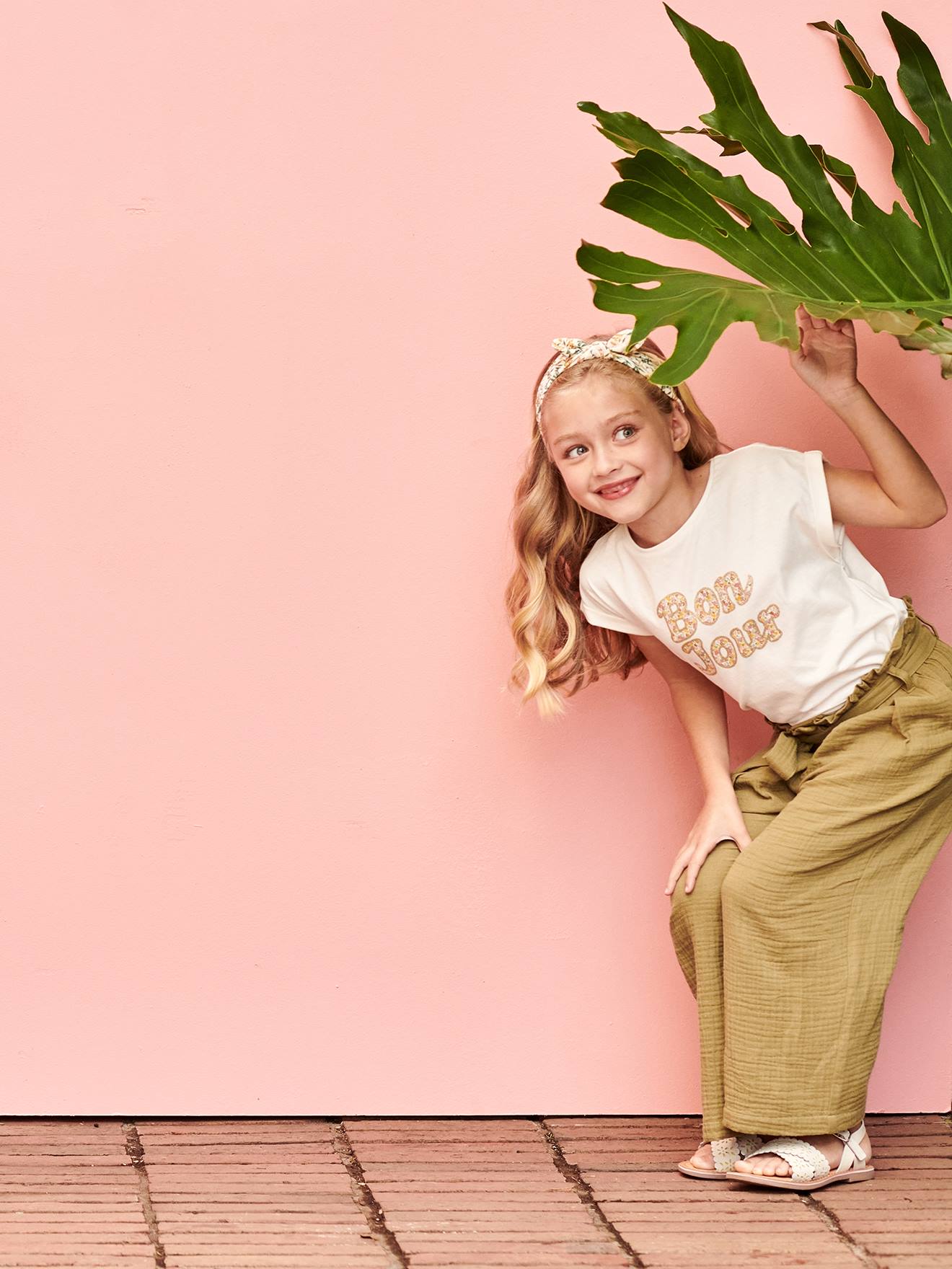 T-shirt à message motifs fleurs fille marine