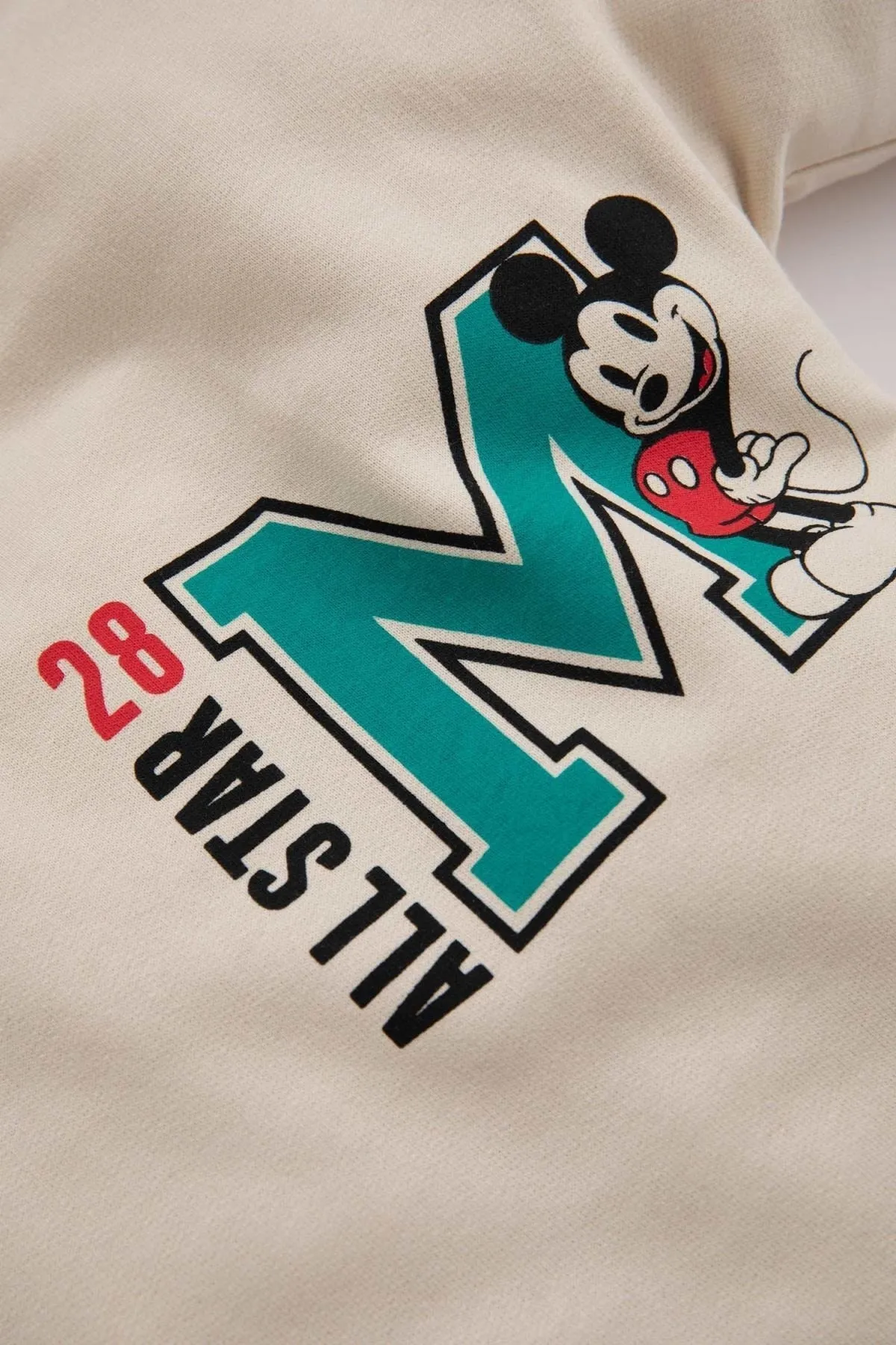 DeFacto  Disney Mickey & Minnie Sweatshirt mit normaler Passform und Rundhalsausschnitt für Babys (Jungen).