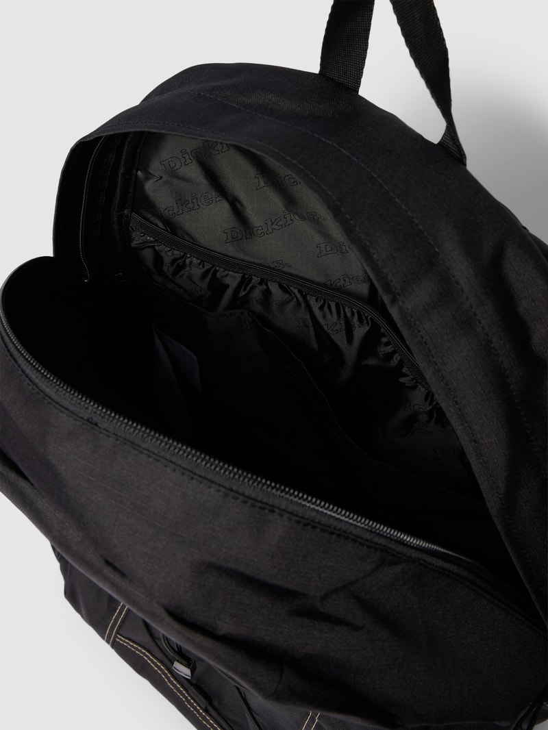Rucksack mit Label-Patch in schwarz