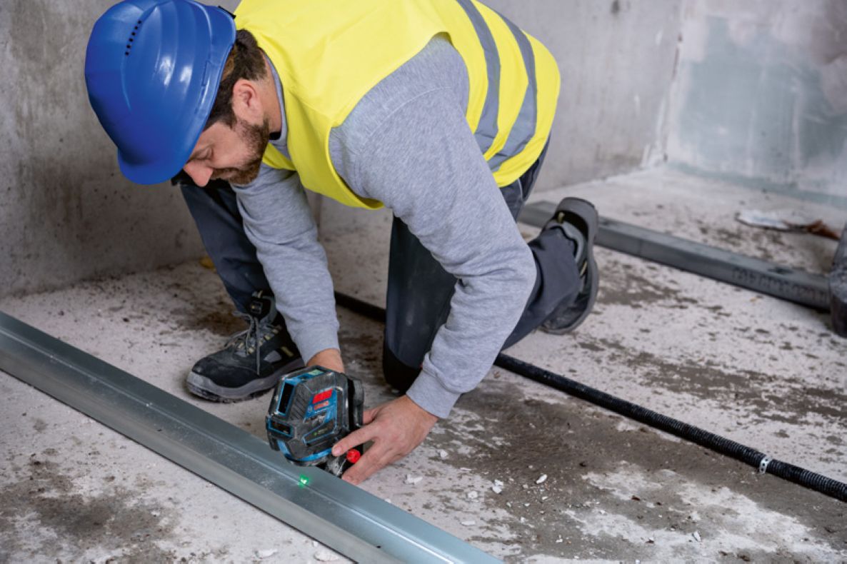 Bosch Blue 0601066M01 GCL 2-50 G Kombilaser Grøn med Punktlaser og Linjelaser + Stativ BT150