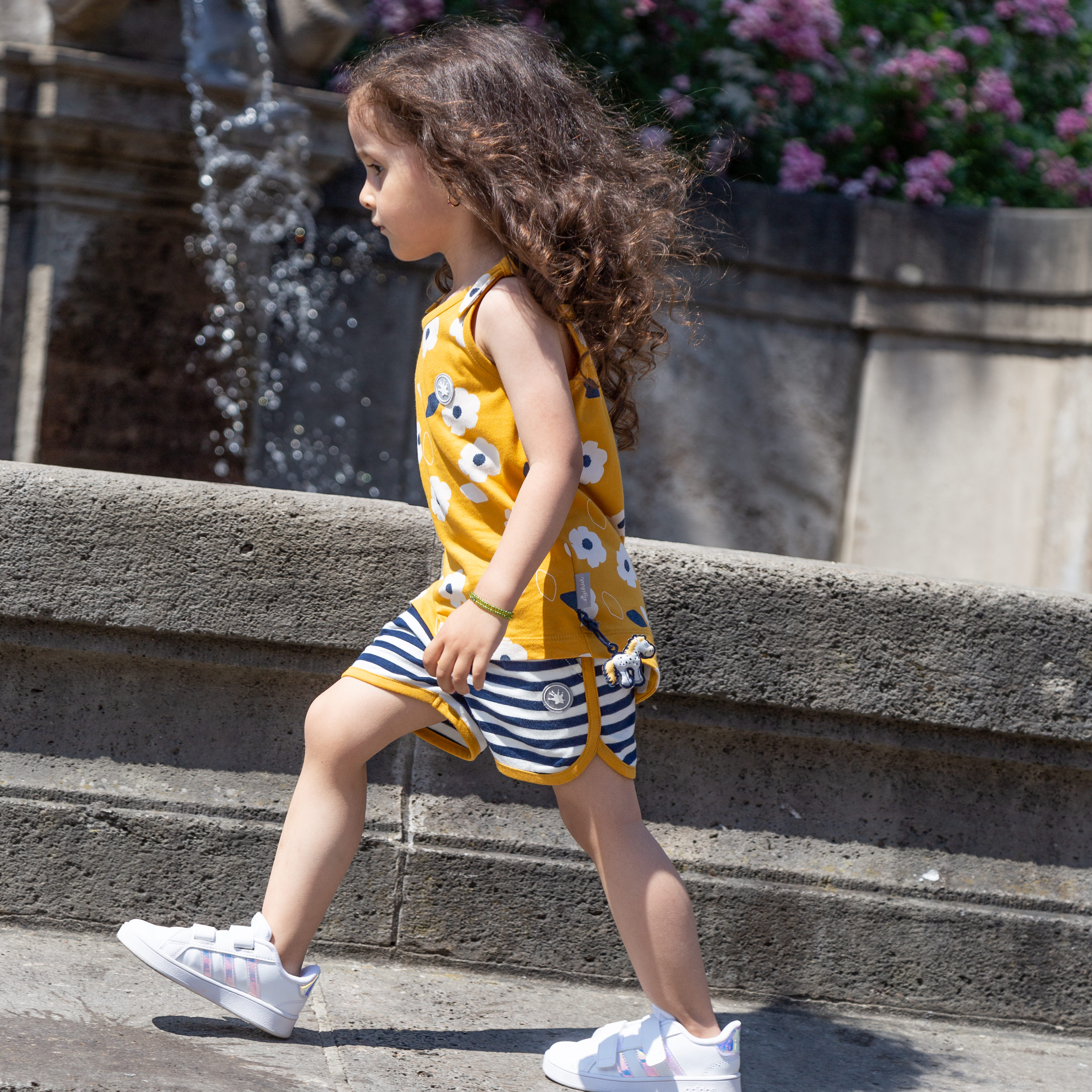 Blau-weiß geringelte Kinder Shorts