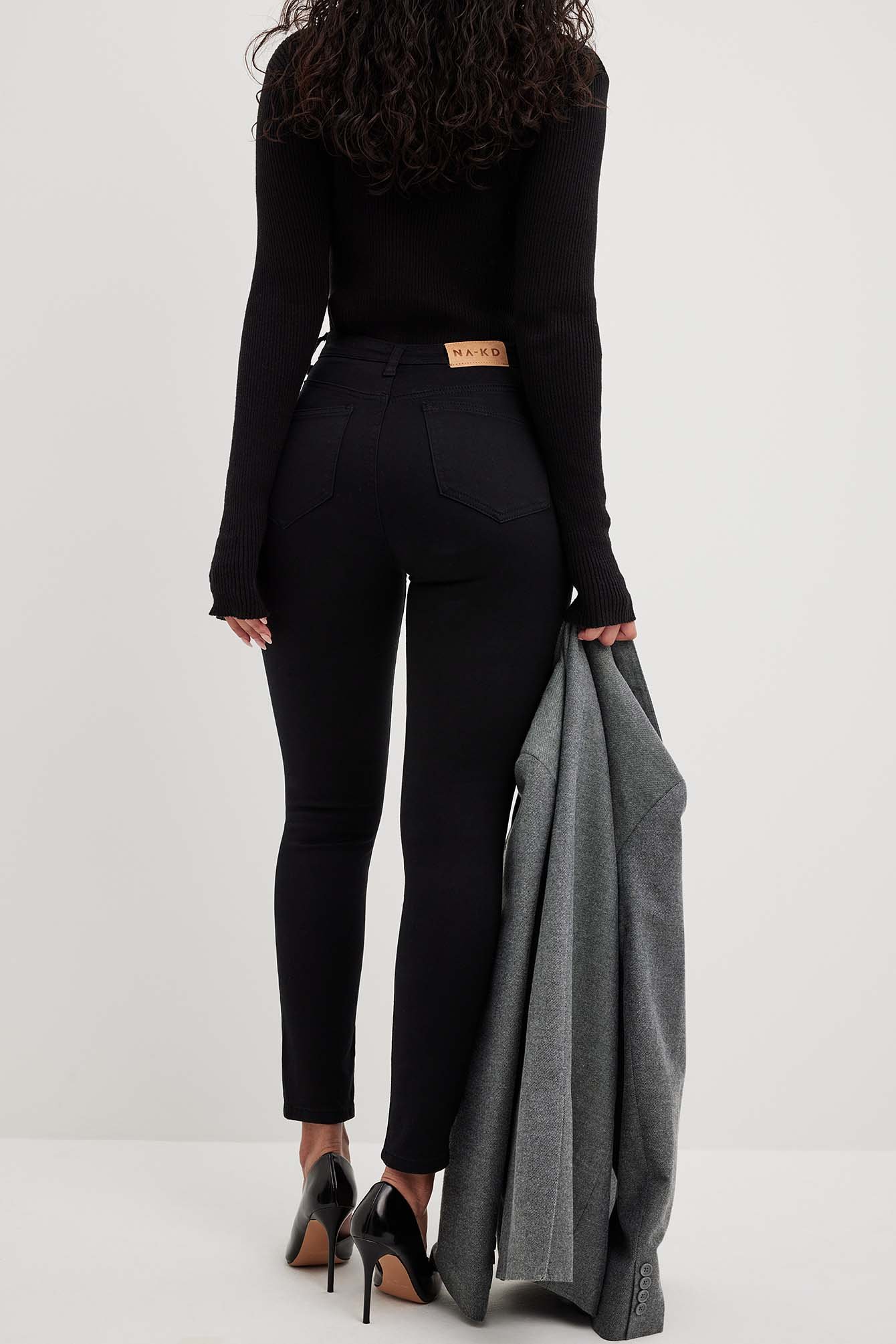 Skinny-Jeans mit Stretchanteil und hoher Taille