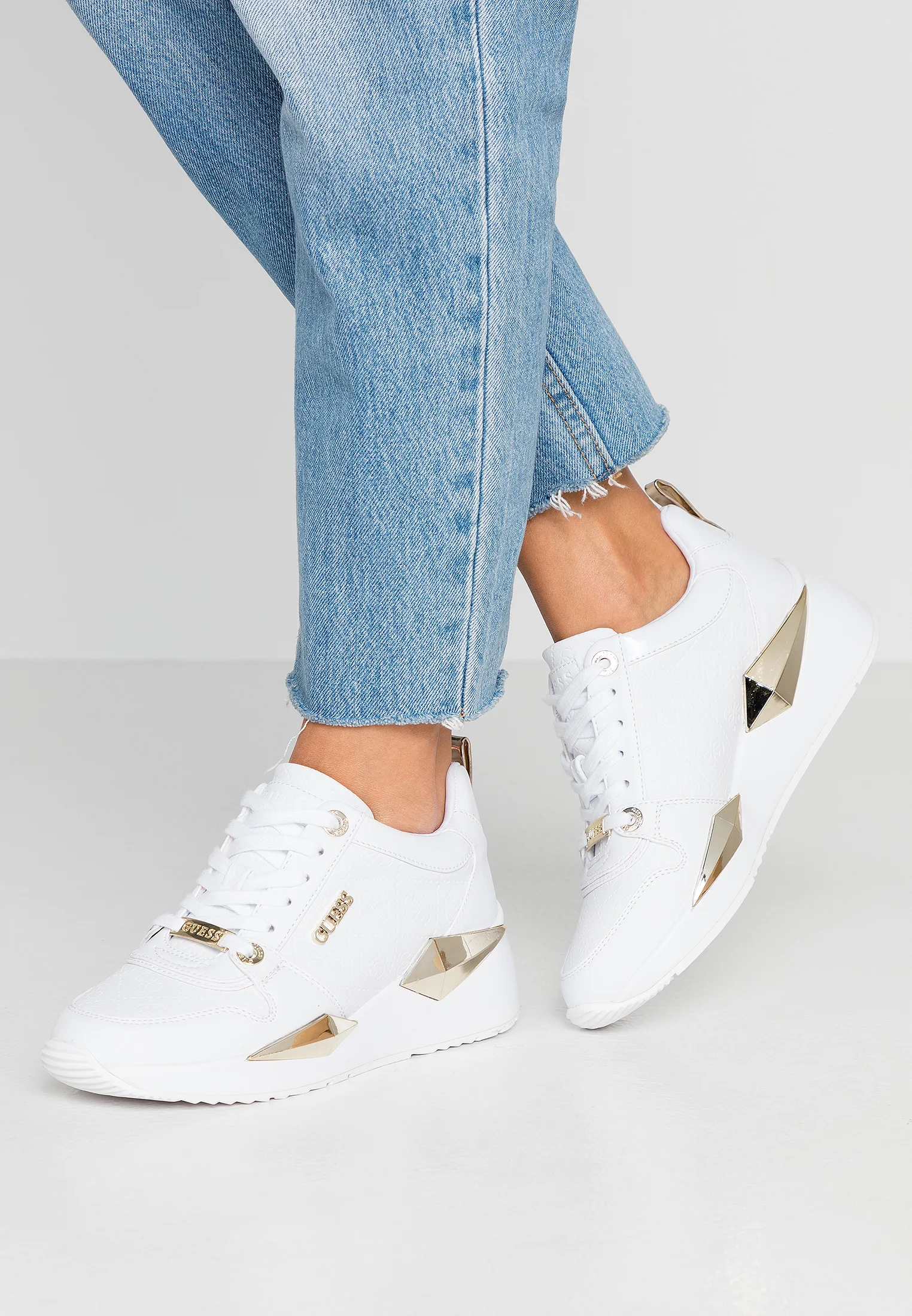Guess TALLYN - Zapatillas bajas