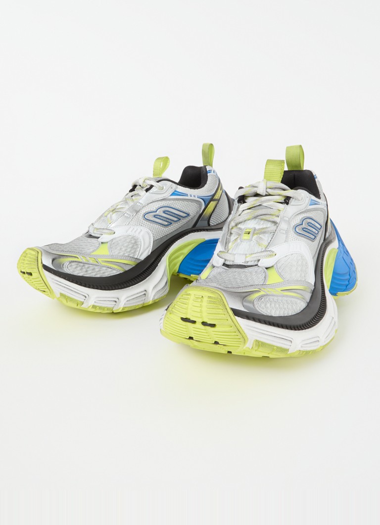 Sneakers Balenciaga taglia 10XL con dettagli in mesh