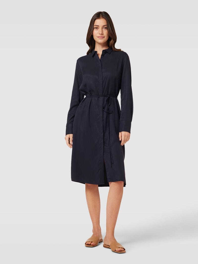 Knielanges Hemdblusenkleid mit Bindegürtel in marineblau