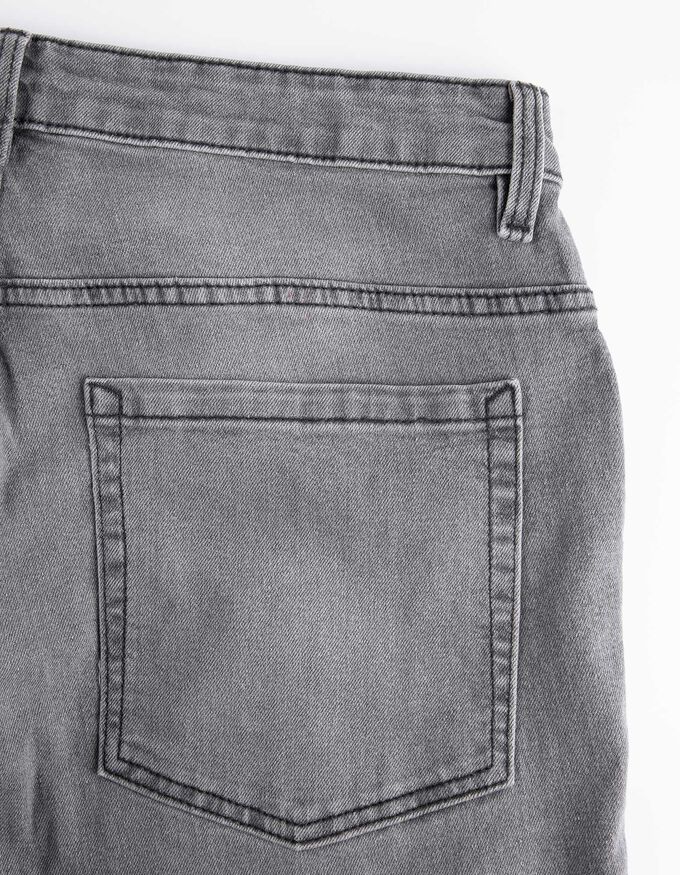 Basic Jeans - Slim Fit
