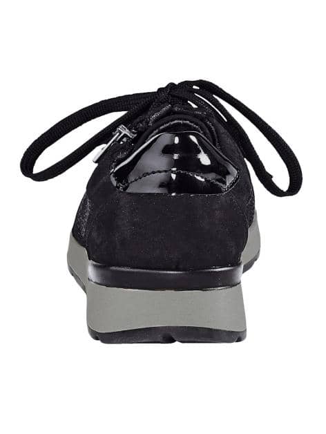 Schnürschuh