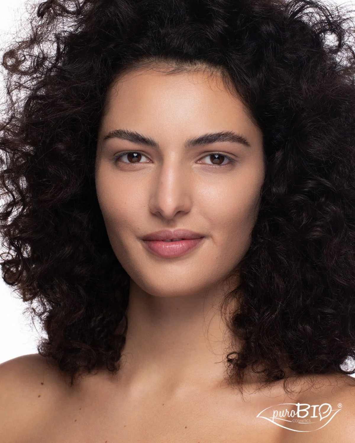 Sublime sejas šķidrais tonālais krēms - šķidrais tonālais krēms