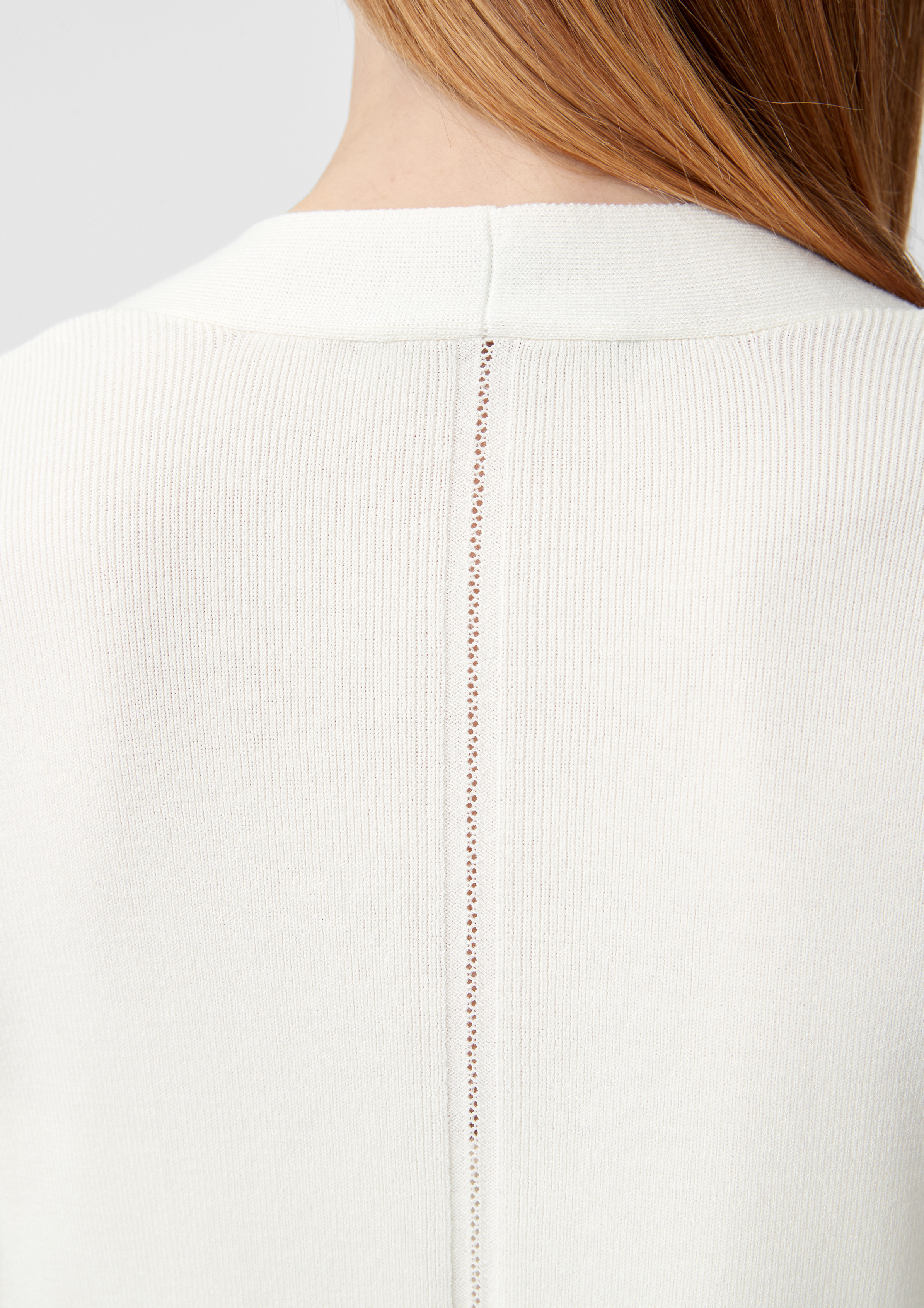 Strickjacke aus Viskosemix - weiß