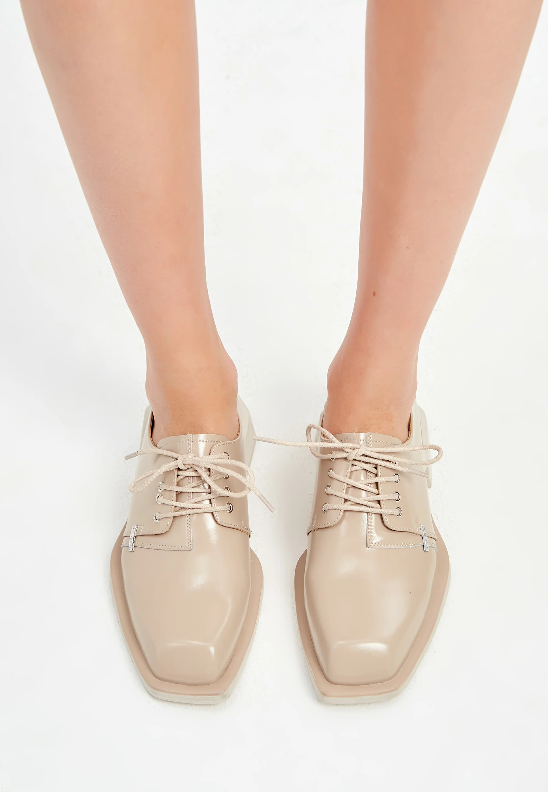 Zapatos con cordones de Cesare Gaspari