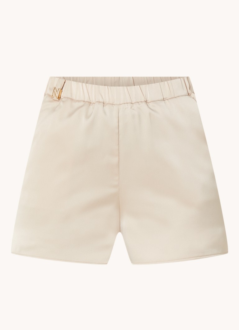 Pantaloni scurți NIKKIE Corsica, talie medie, croială dreaptă, cu buzunare laterale.