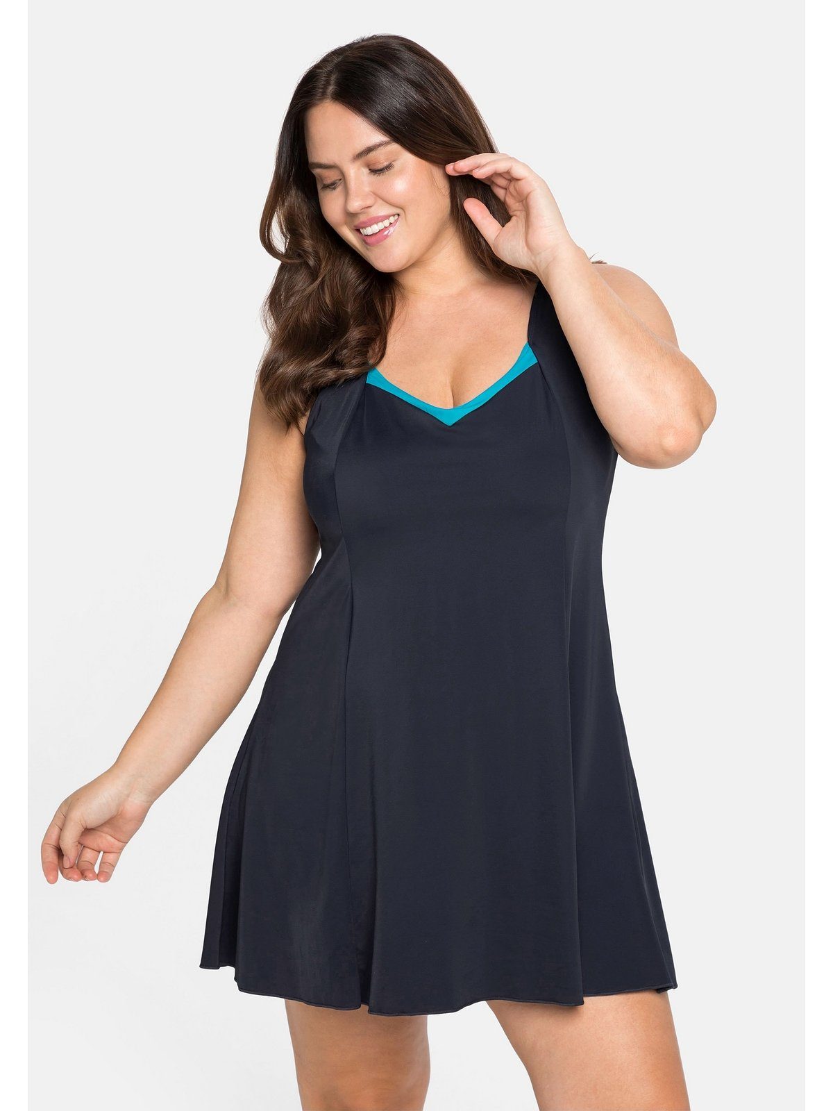 Sheego Badekleid Große Größen mit Softcups und blickdichtem Hosenteil