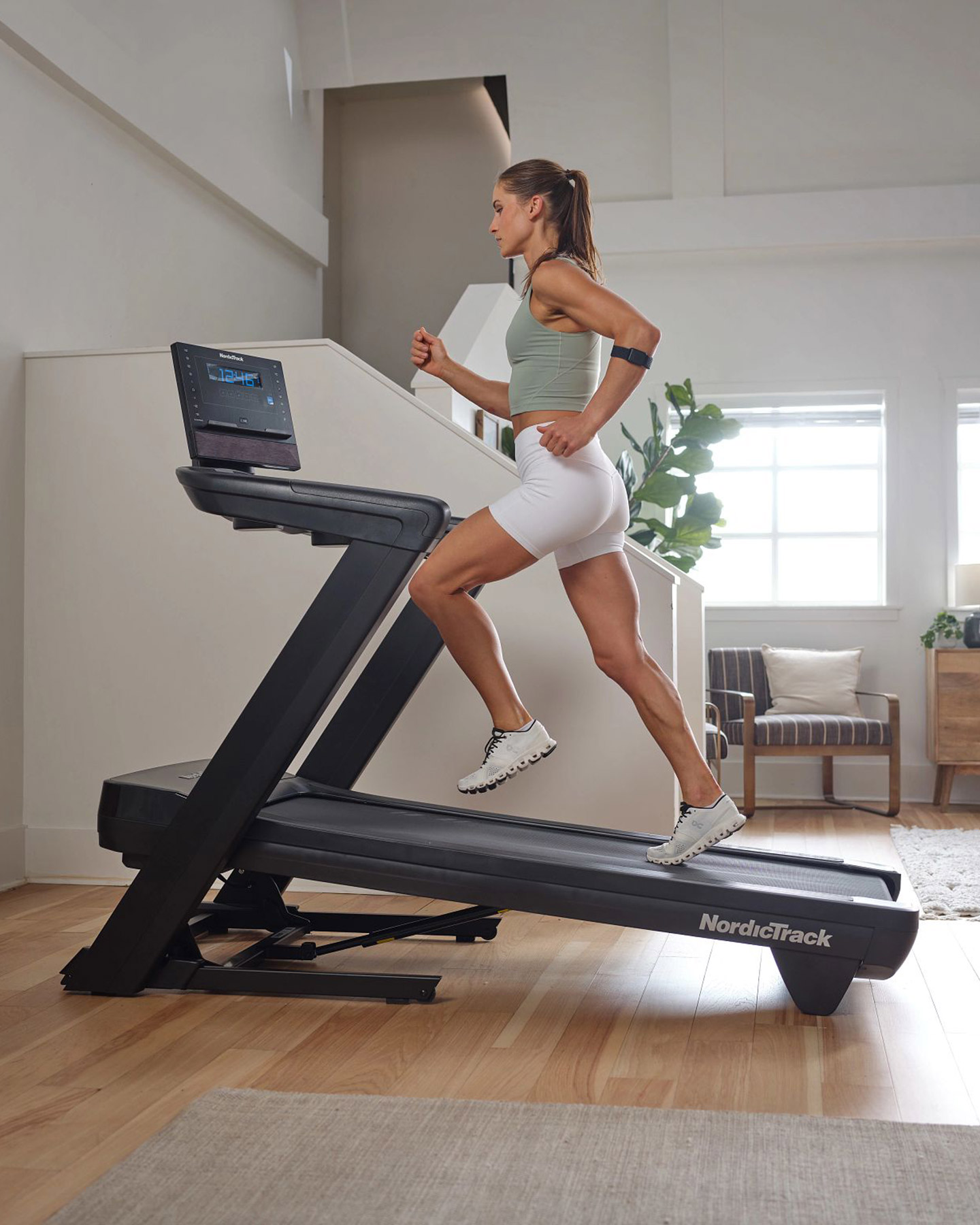 Bežecký pás NordicTrack Commercial NTL13125-INT