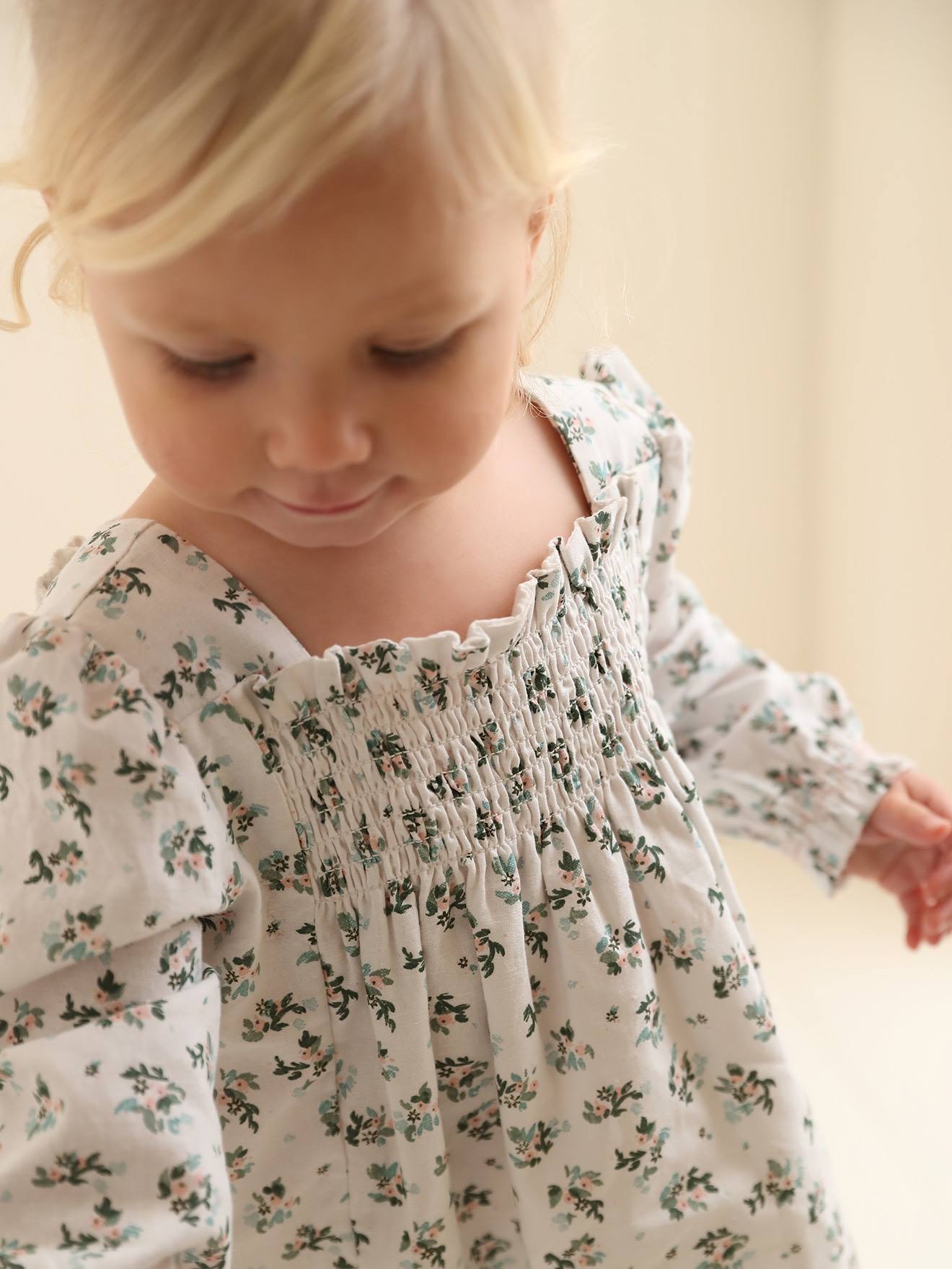 Robe à smocks bébé fleuri blanc