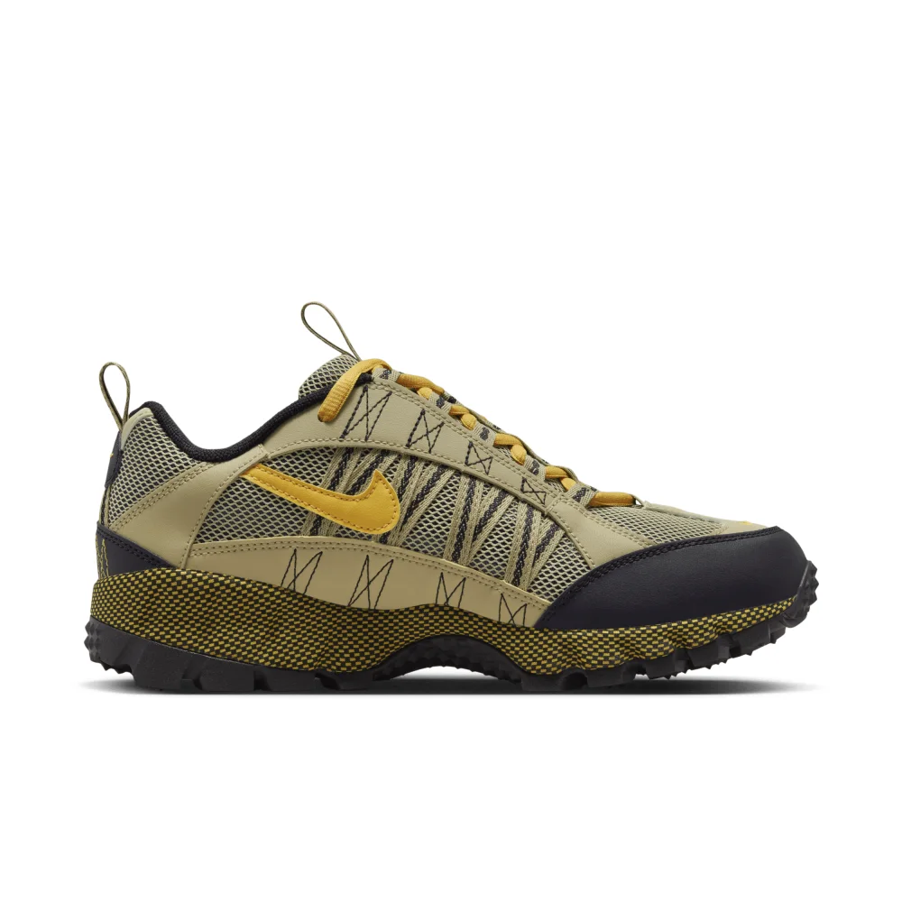 Nike Air Humara QS FJ7098-700 / braun