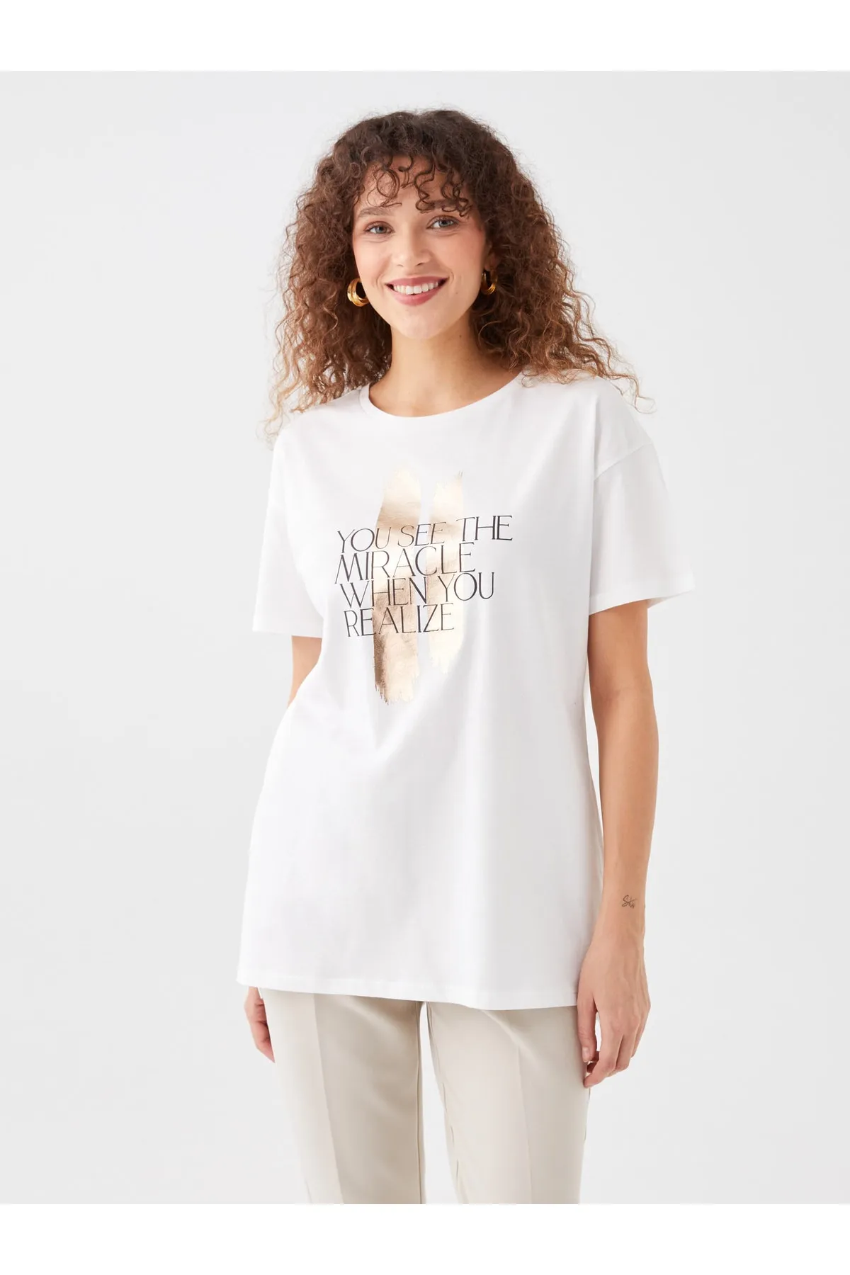 LC Waikiki  Bedrucktes, kurzärmliges Damen-T-Shirt mit Rundhalsausschnitt
