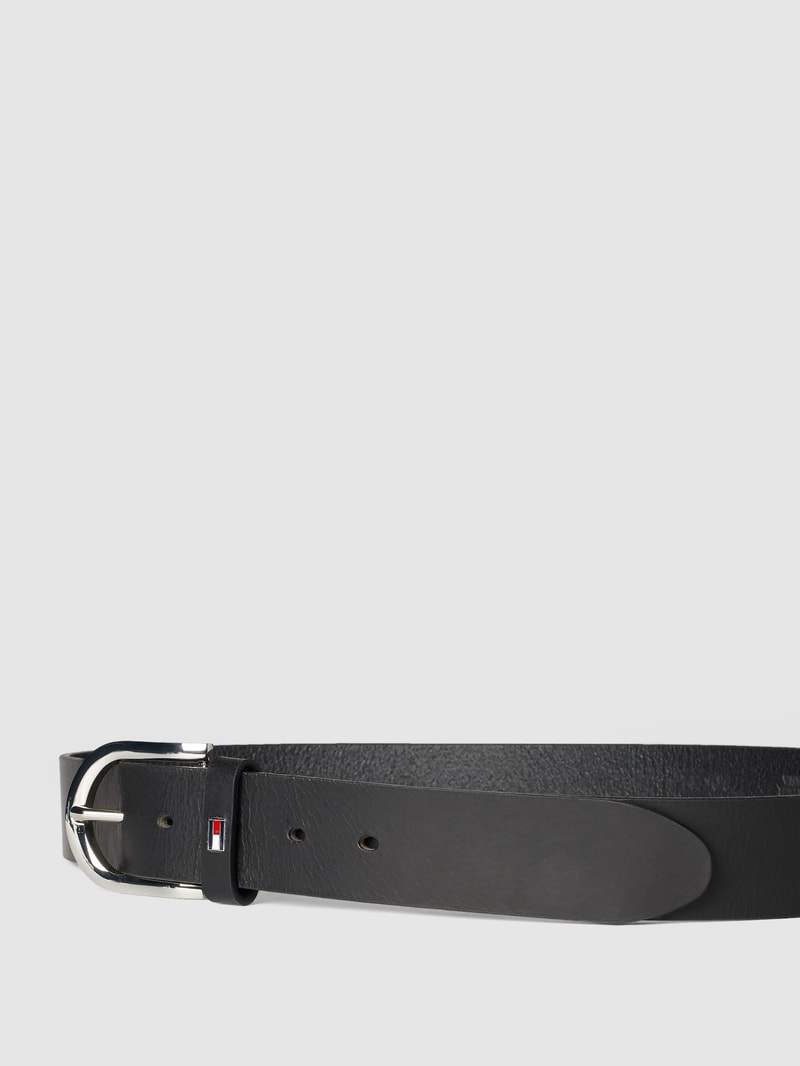 Ledergürtel mit Dornschließe in schwarz