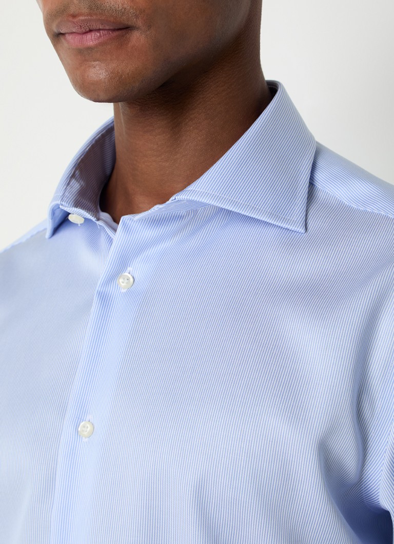 Camisa Boggi Milano de corte regular, sem necessidade de passar a ferro, com estampa listrada.