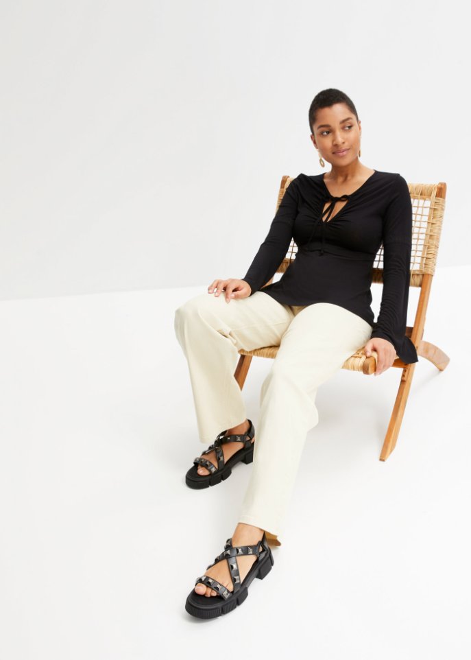 Langarmshirt mit tiefem Ausschnitt