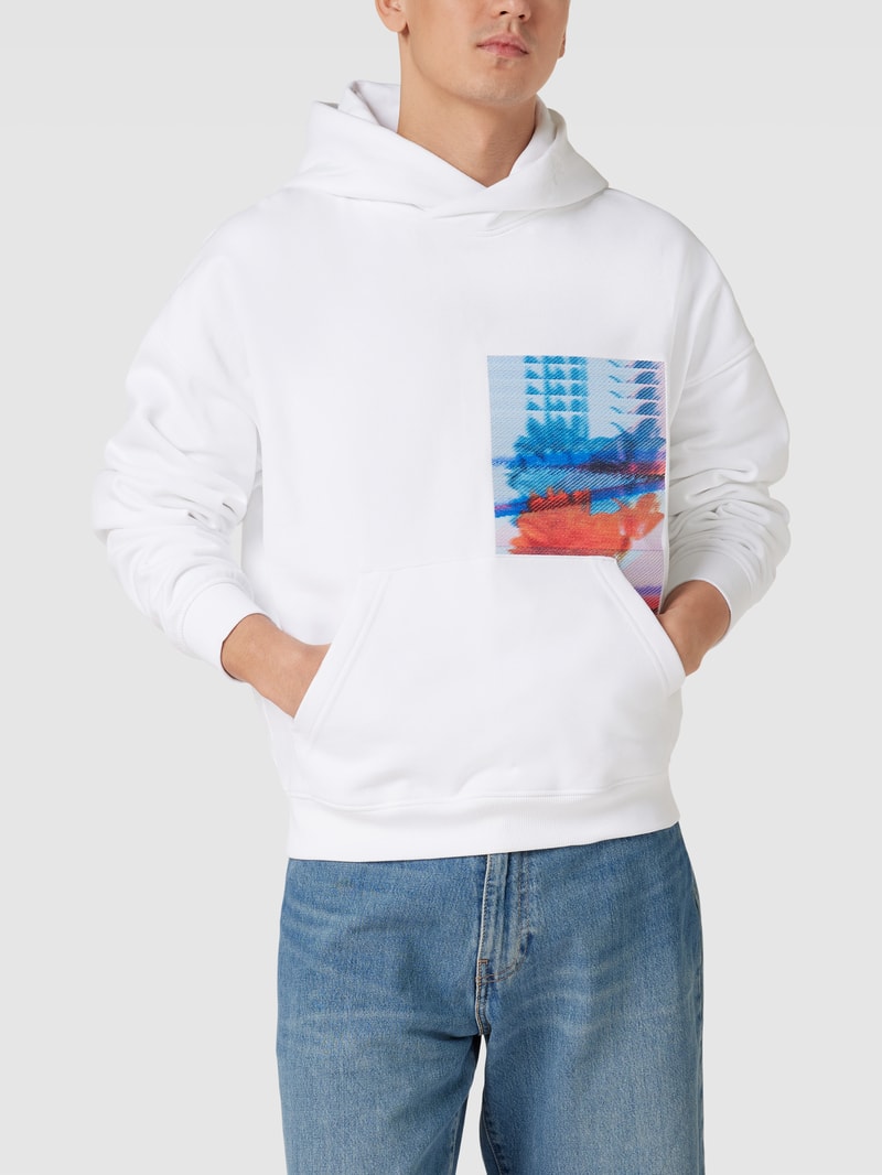Hoodie mit Motiv-Stitching in weiß