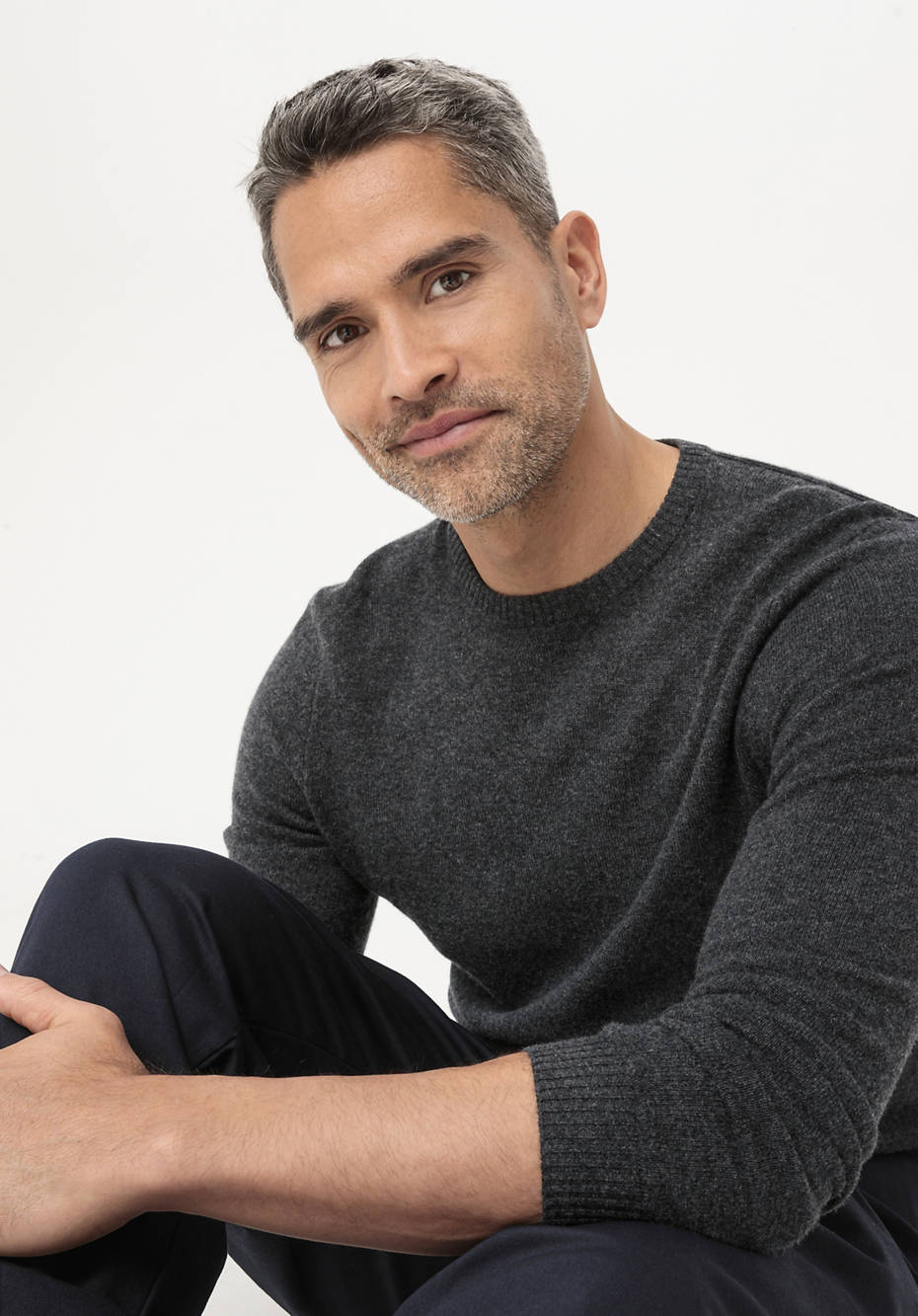 Pullover aus Schurwolle mit Kaschmir