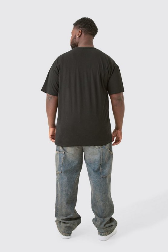 Plus schwarzes T-Shirt mit lizenziertem Fanta-Print