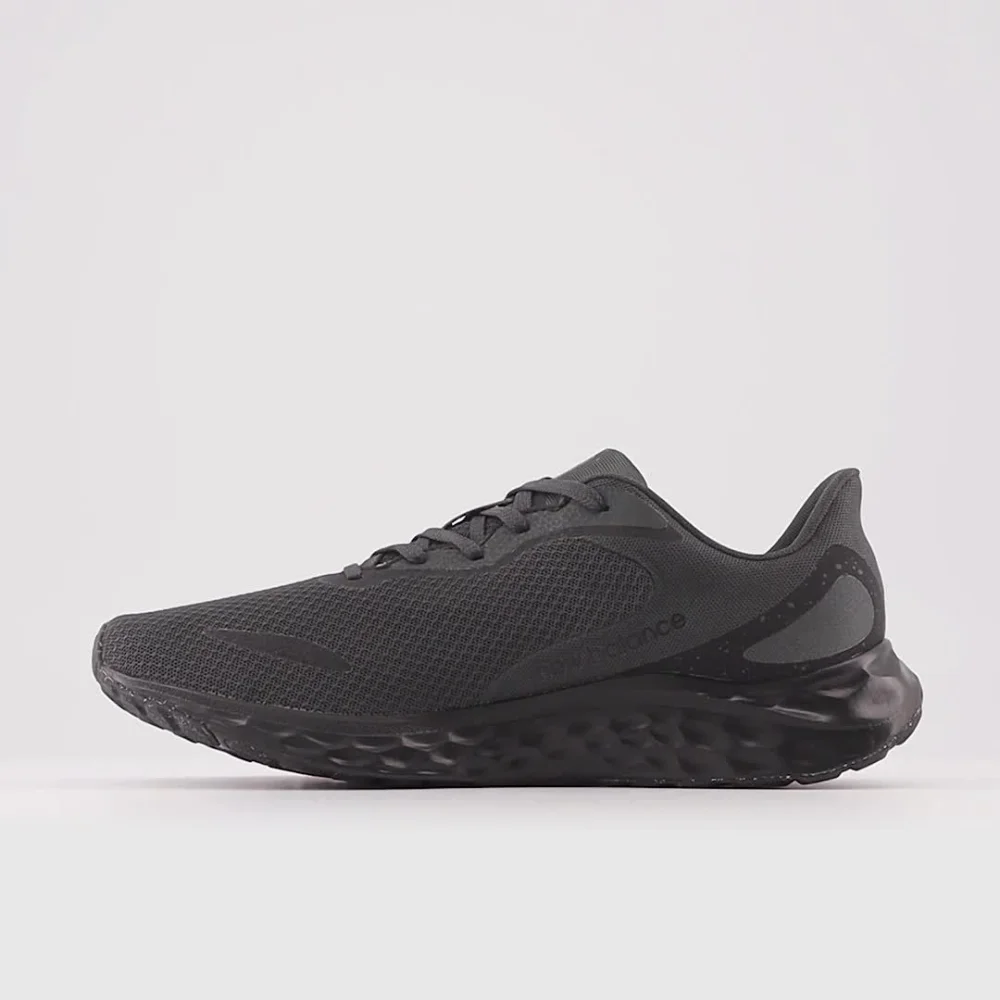 New Balance Fresh Foam Arishi v4 GTX MARISGB4 / schwarz