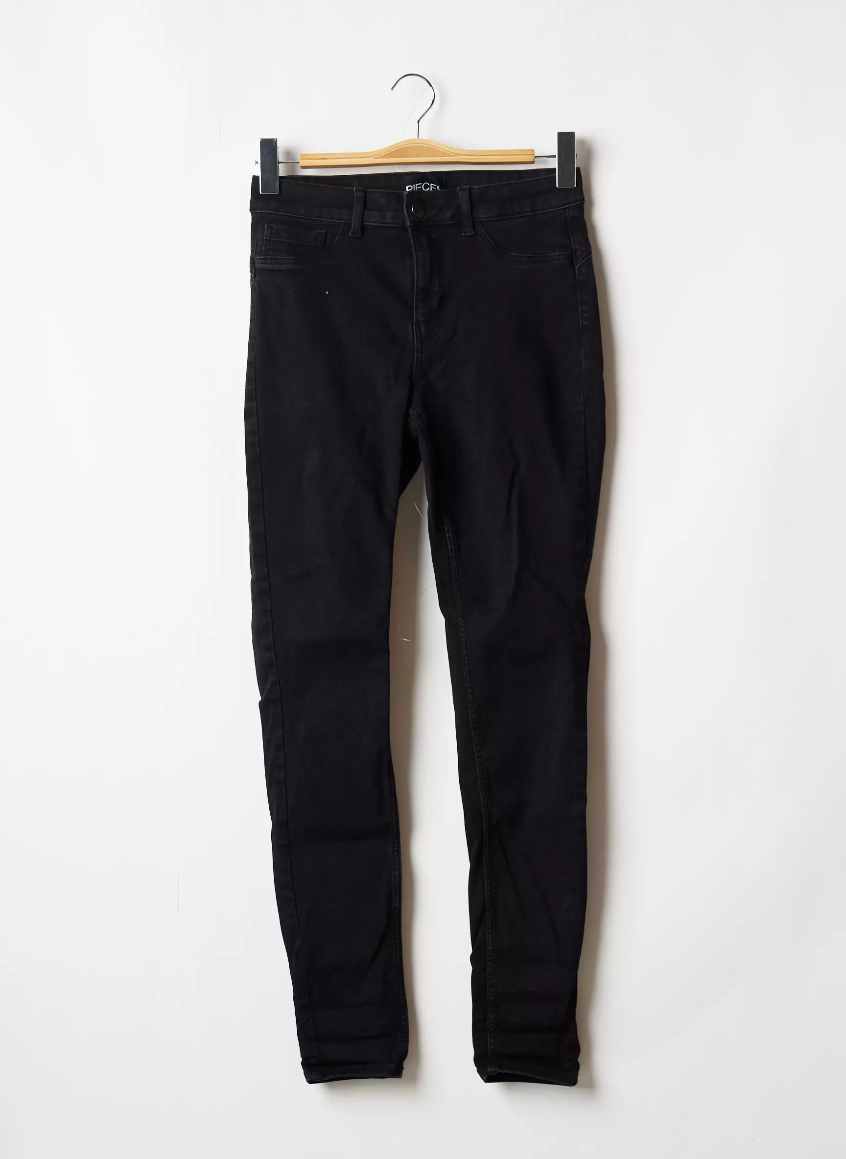 Pieces Pantalons Slim Femme couleur noir
