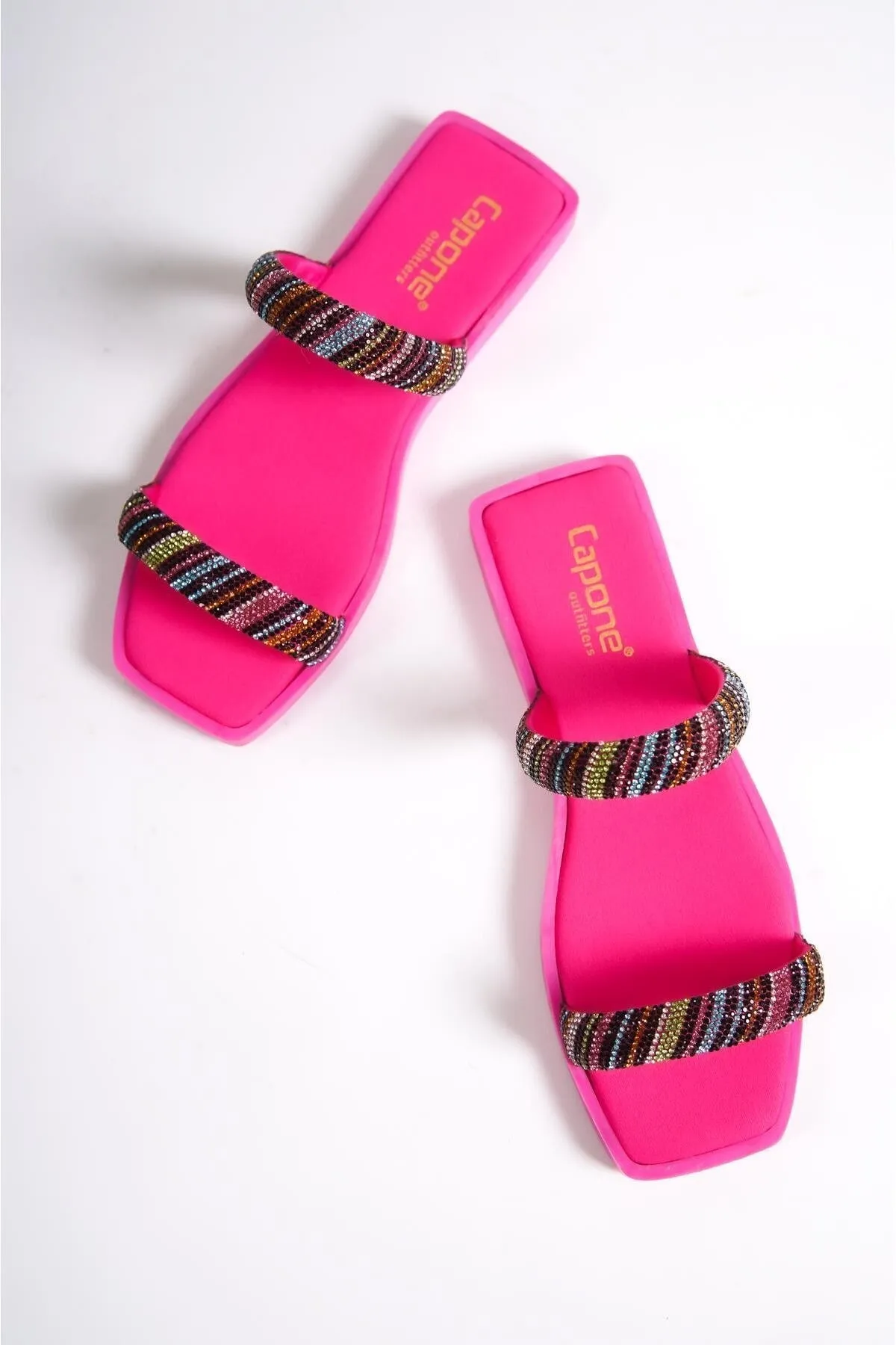 Capone Outfitters  Capone Blunt Toe Stony Banded Flat Heeled Fuchsia Damenhausschuhe