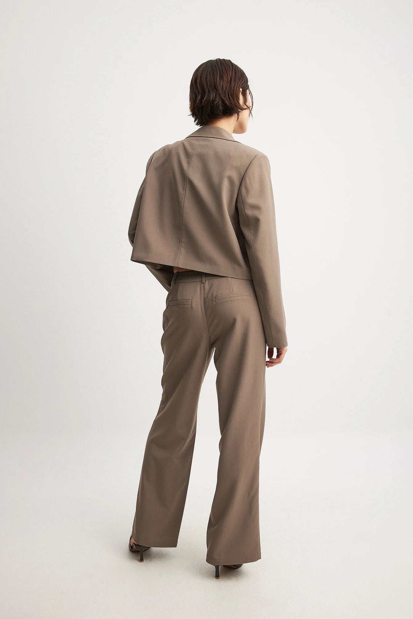 Maßgeschneiderte Hose mit niedriger Taille