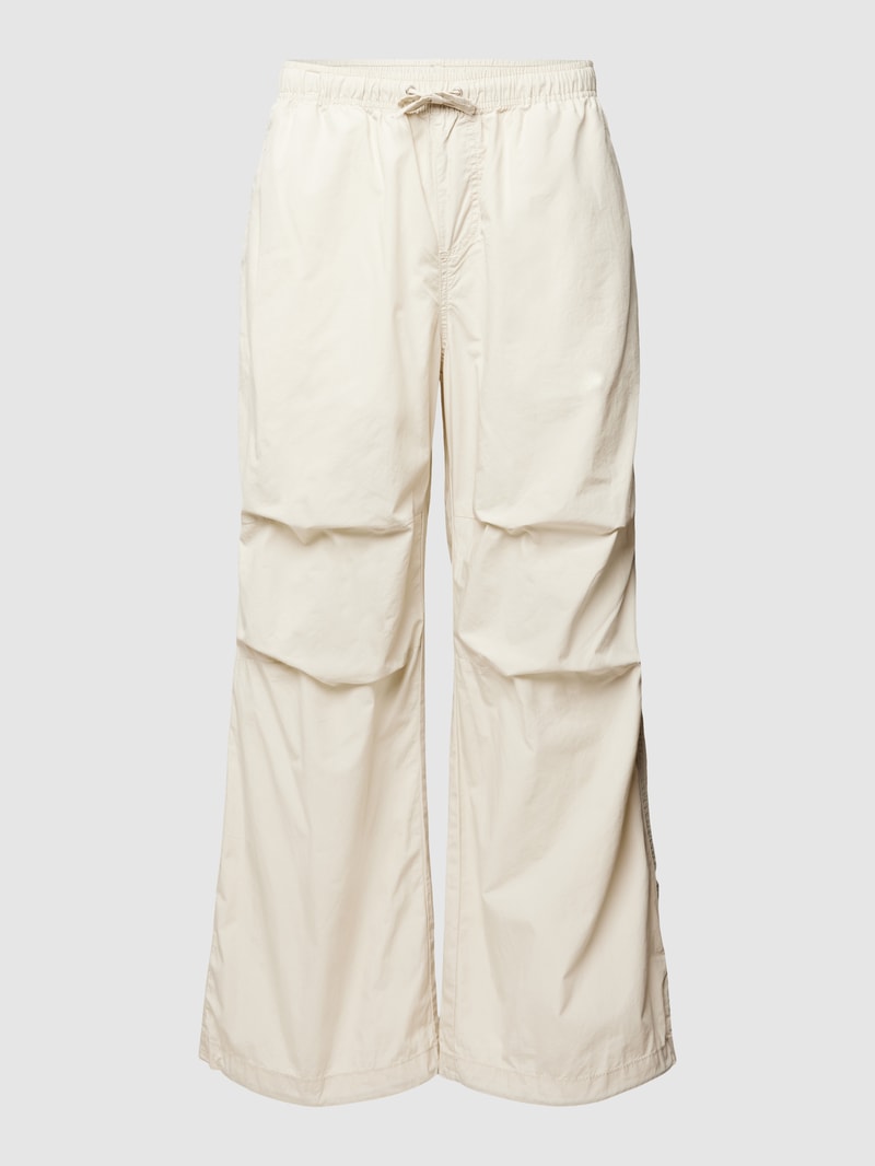 Hose mit Eingrifftaschen Modell 'PARACHUTE' in offwhite
