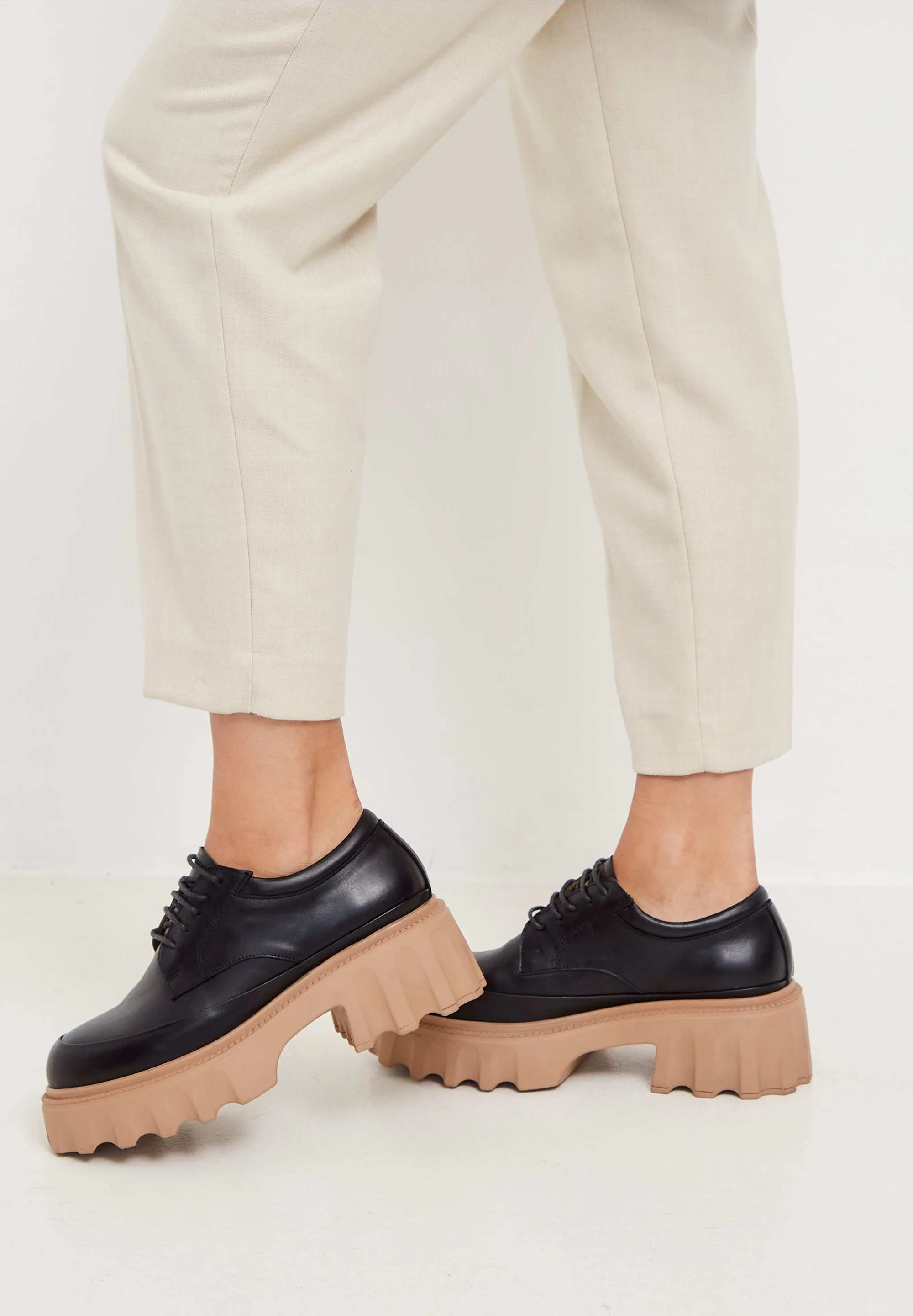 Mocasines con plataforma gruesa Cesare Gaspari - Cordones