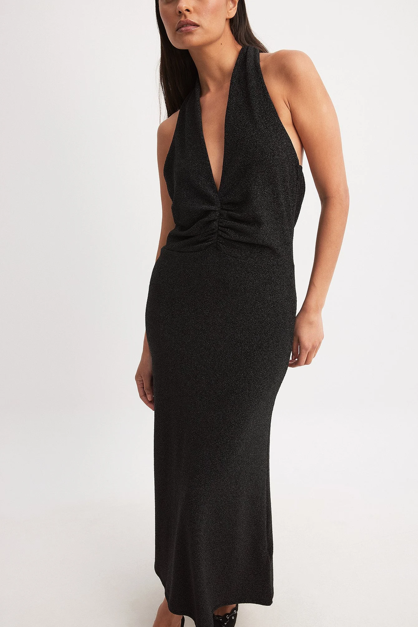Lurex-Midikleid mit Neckholder-Ausschnitt