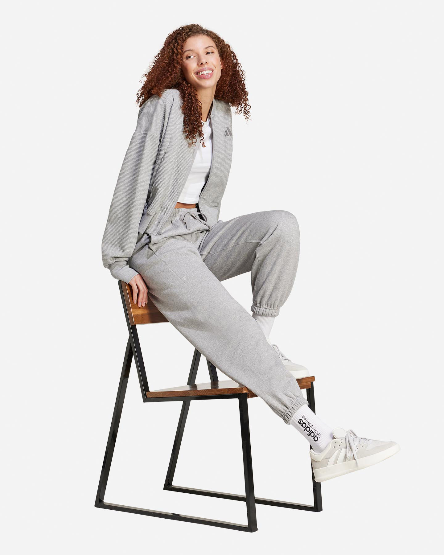 Malé logo Adidas Felpa Szn W IY6833