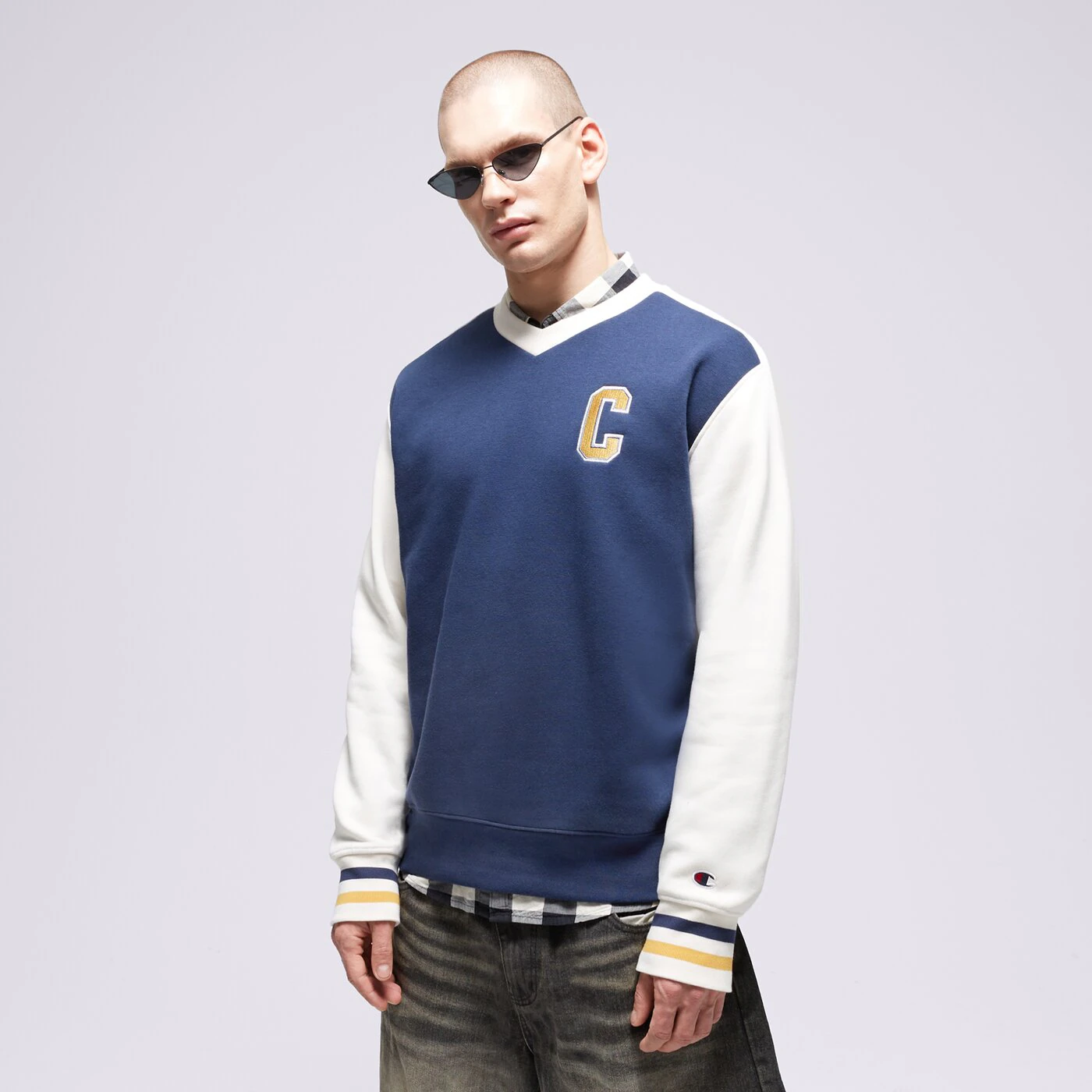 CHAMPION SWEATSHIRT V-NECK SWEATSHIRT Dunkelblau