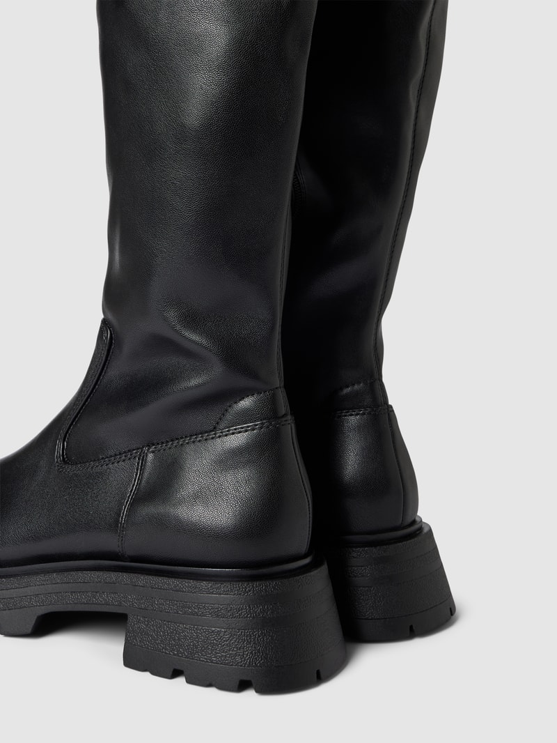 Overknees in Leder-Optik in schwarz