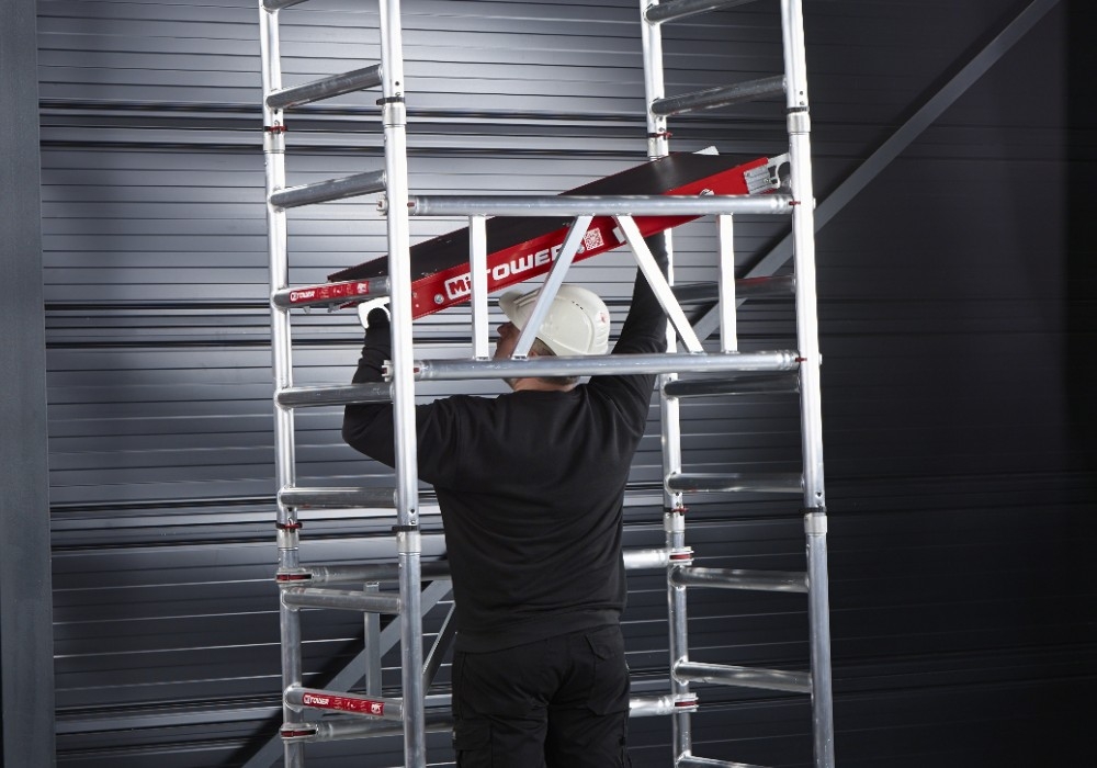 Pojazdné lešenie Altrex C003001 MiTOWER, pracovná výška 5,20 m, drevené