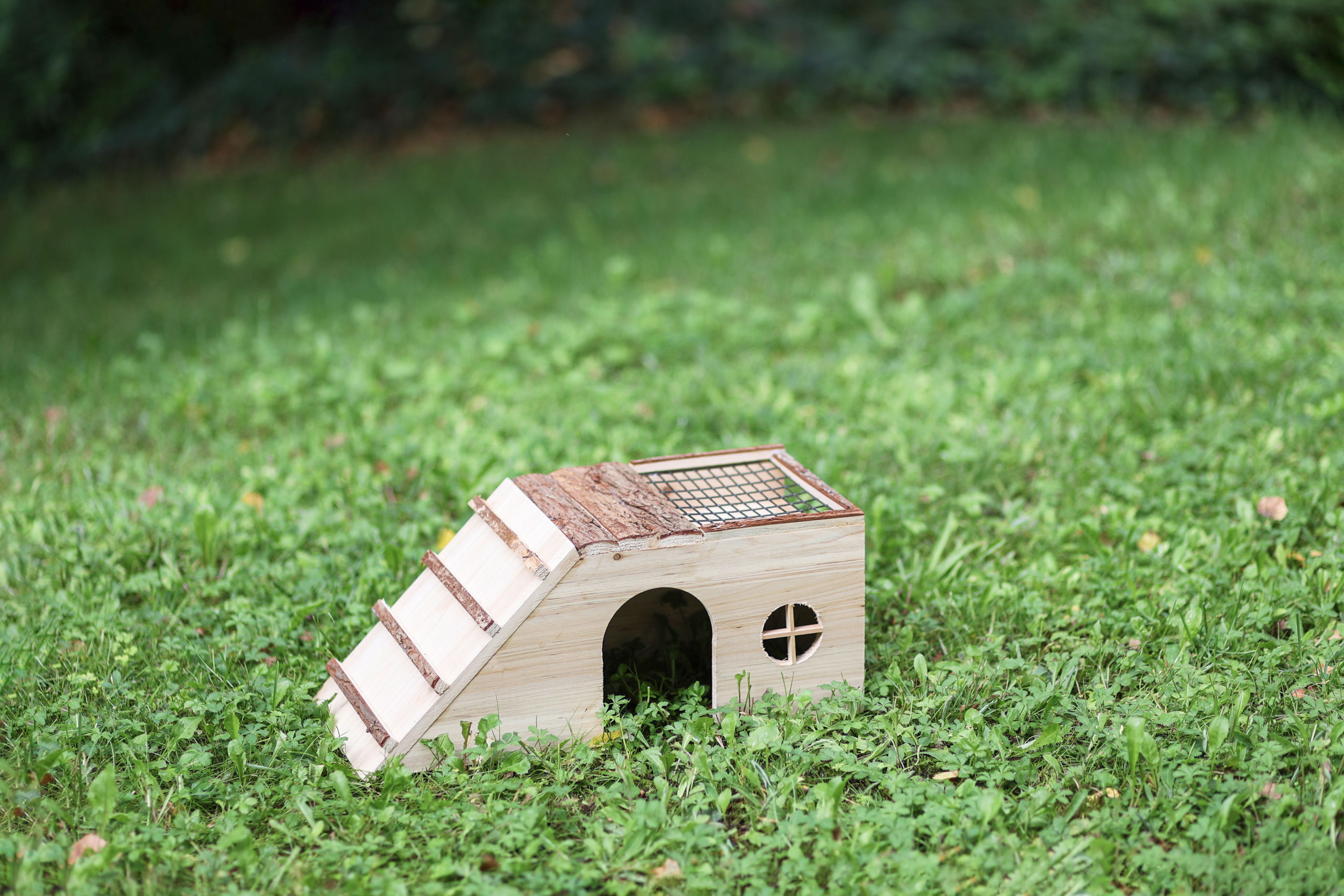 Kerbl Käfigzubehör Kerbl Pet Nagerhaus mit Rampe und Futterplatz Nature