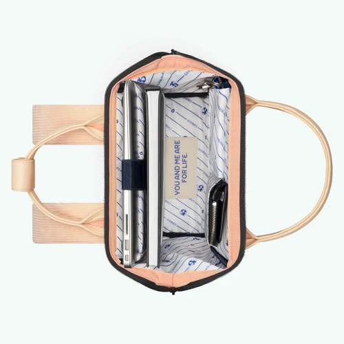 Adventurer Small Quito backpack, light orange