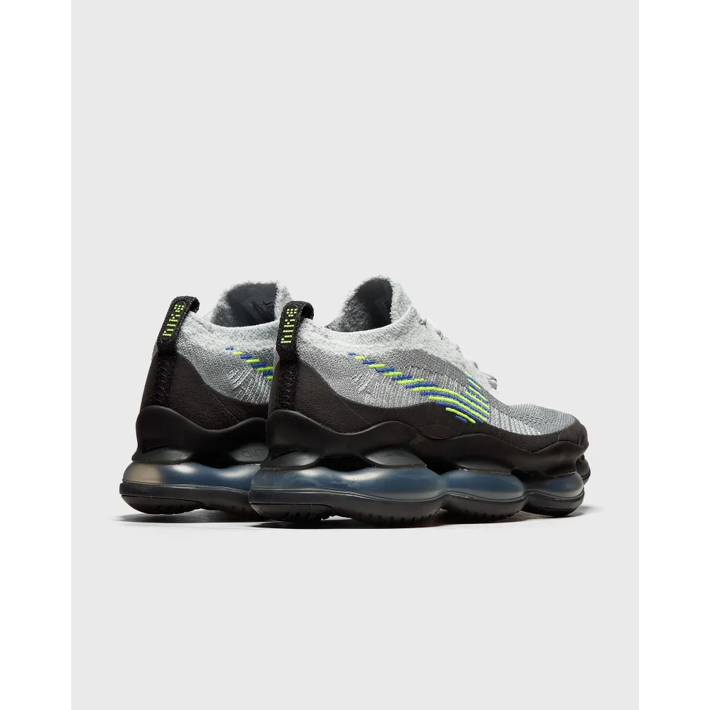 Nike Air Max Scorpion Flyknit DJ4701 002 / grau