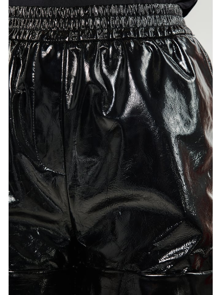 faina Shorts in Schwarz günstig kaufen