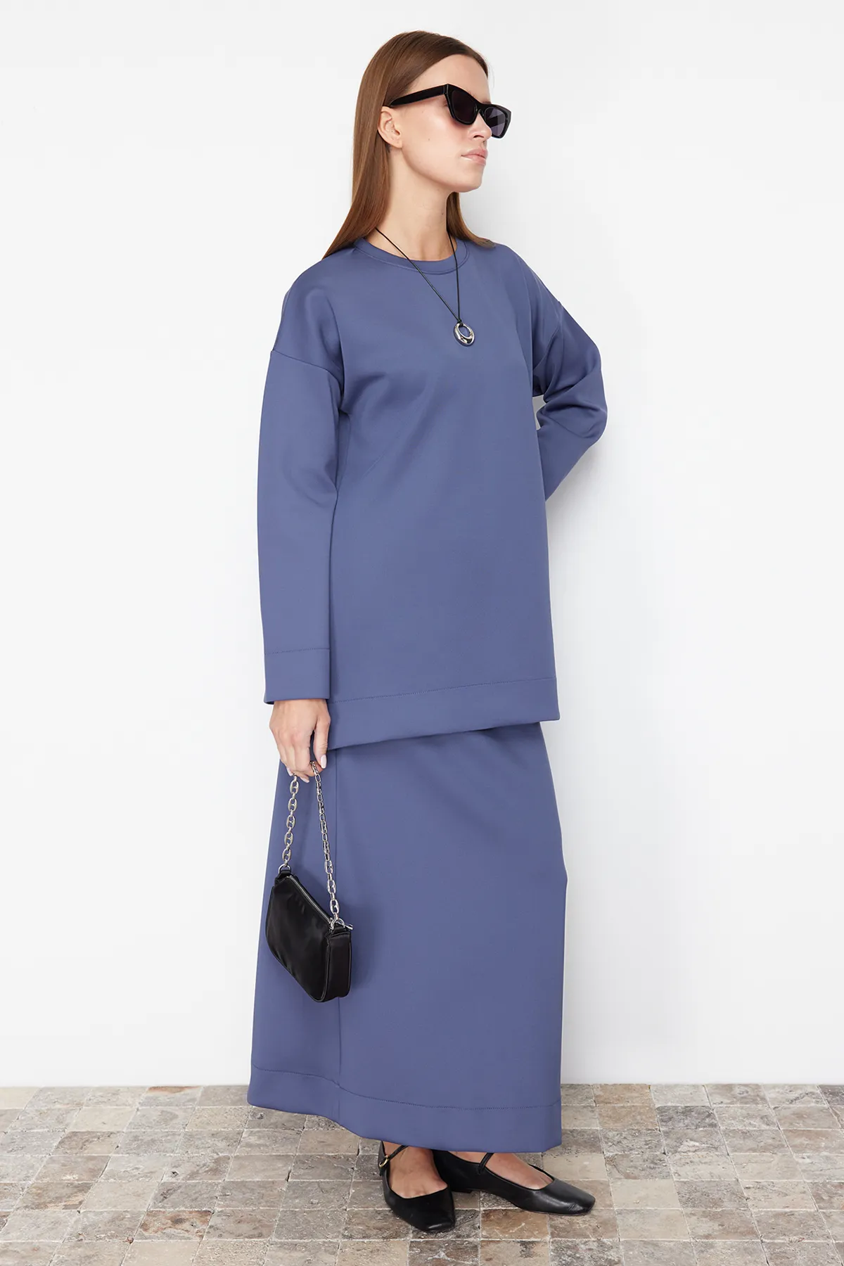 Trendyol Modest  Indigoblaues Scuba-Strickset aus Tunika und Rock mit Bindedetail vorne TCTSS23US00013