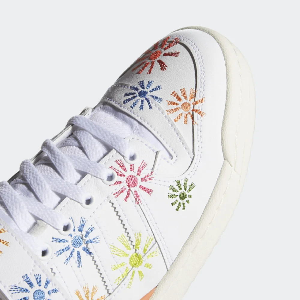 adidas Forum Low Pride GW2416 / weiss
