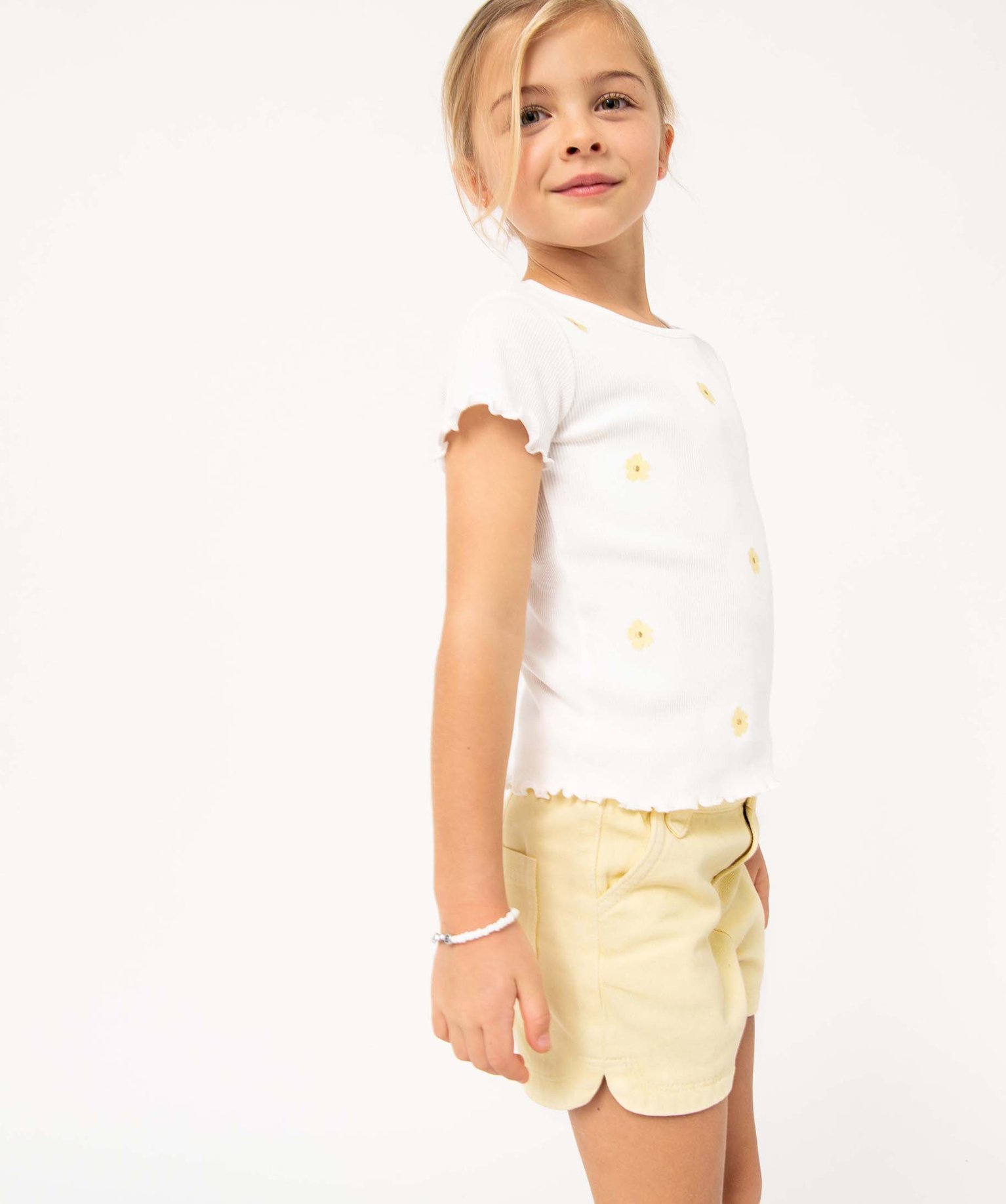 Short fille en toile denim avec bas arrondi jaune | GEMO
