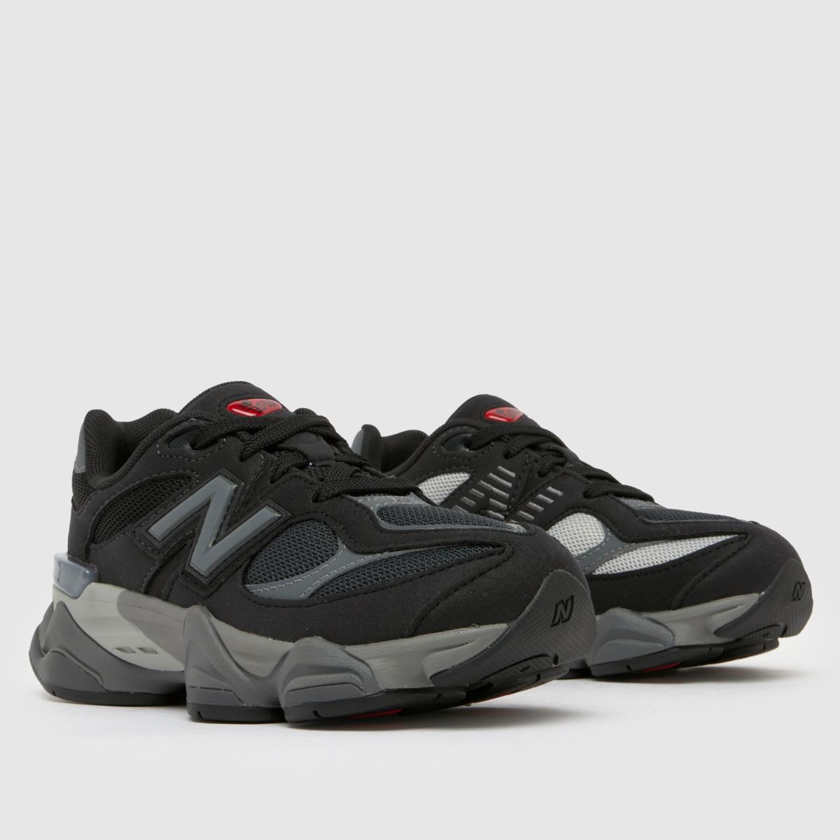 New Balance fekete és szürke 9060 junior cipő