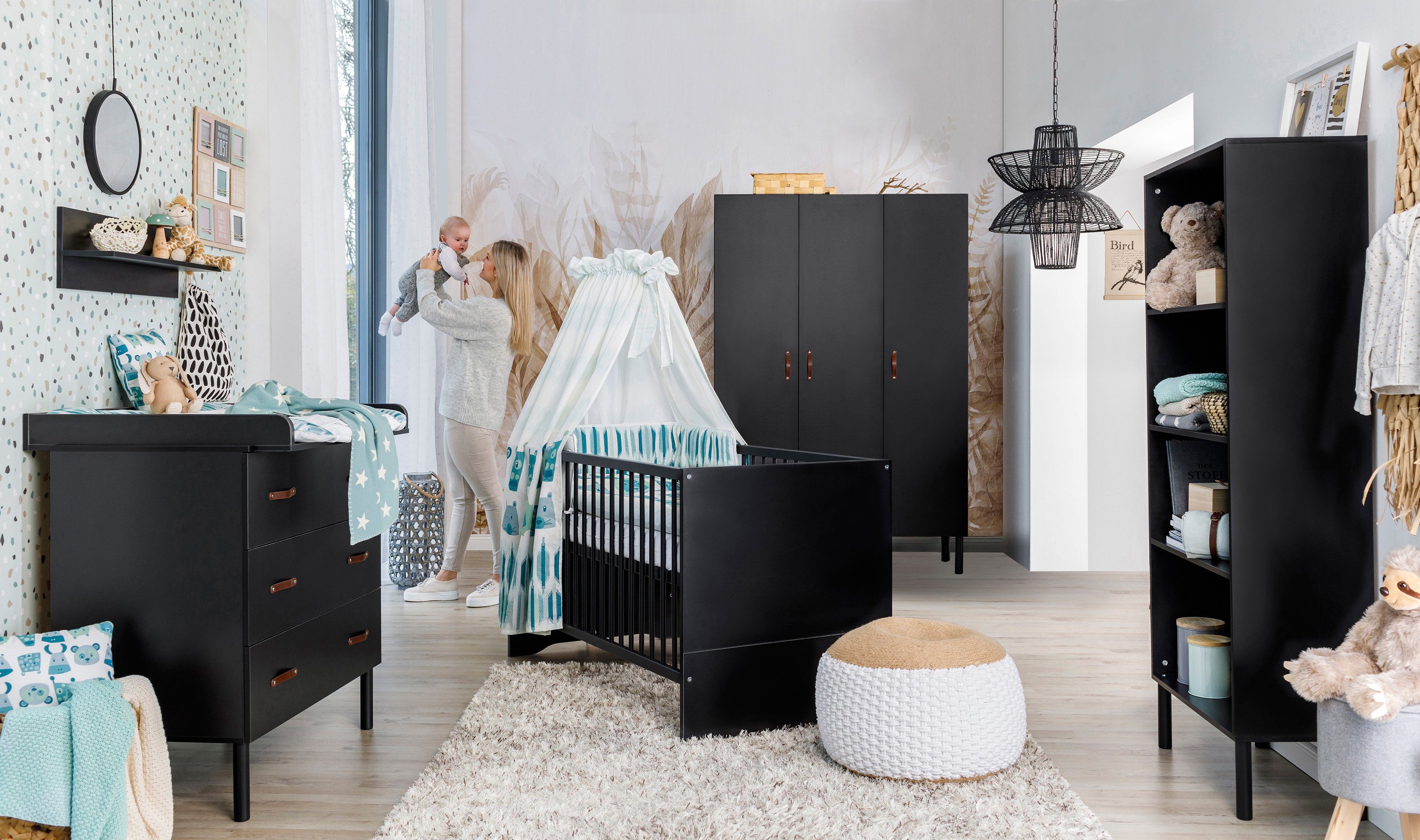 Schardt Babyzimmer-Komplettset Camiel Black, (Set, 3-St., Kinderbett, Schrank, Wickelkommode), mit Kinderbett mit Umbauseiten, 2-trg. Schrank und Wickelkommode