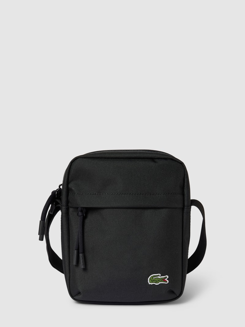 Umhängetasche mit Logo-Patch in schwarz