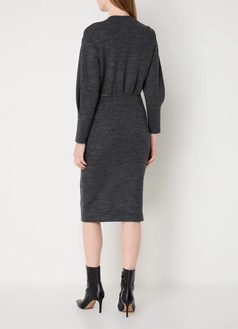 Rochie scurtă Mimo din material fin tricotat de la ba&sh, confecționată din lână virgină.