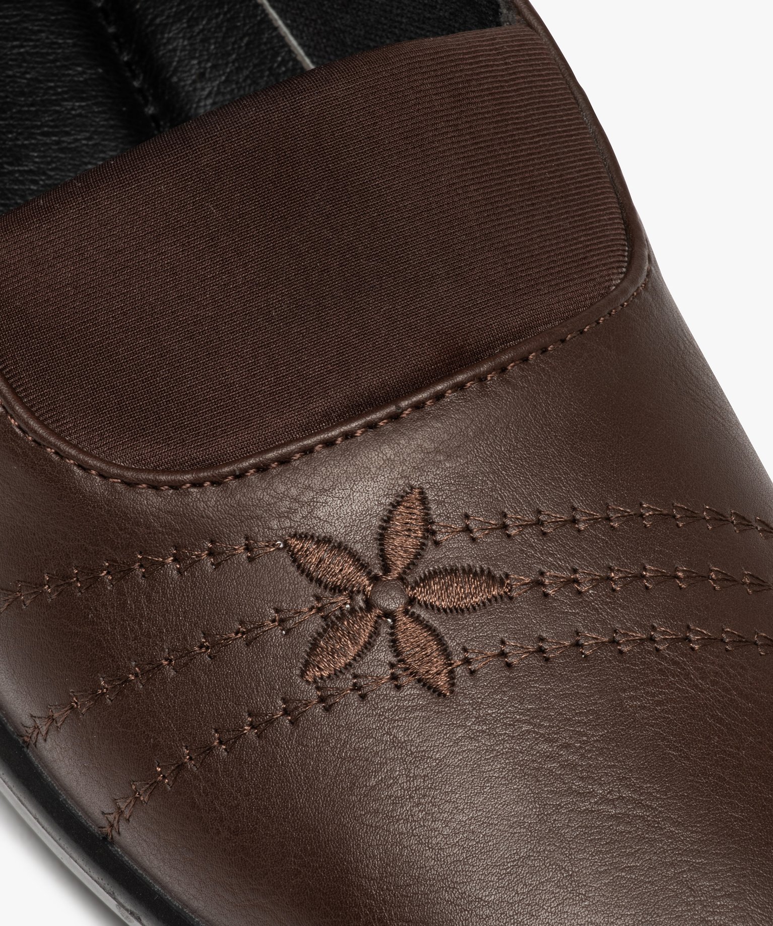 Mocassins femme confort extralégers à tige unie marron | GEMO